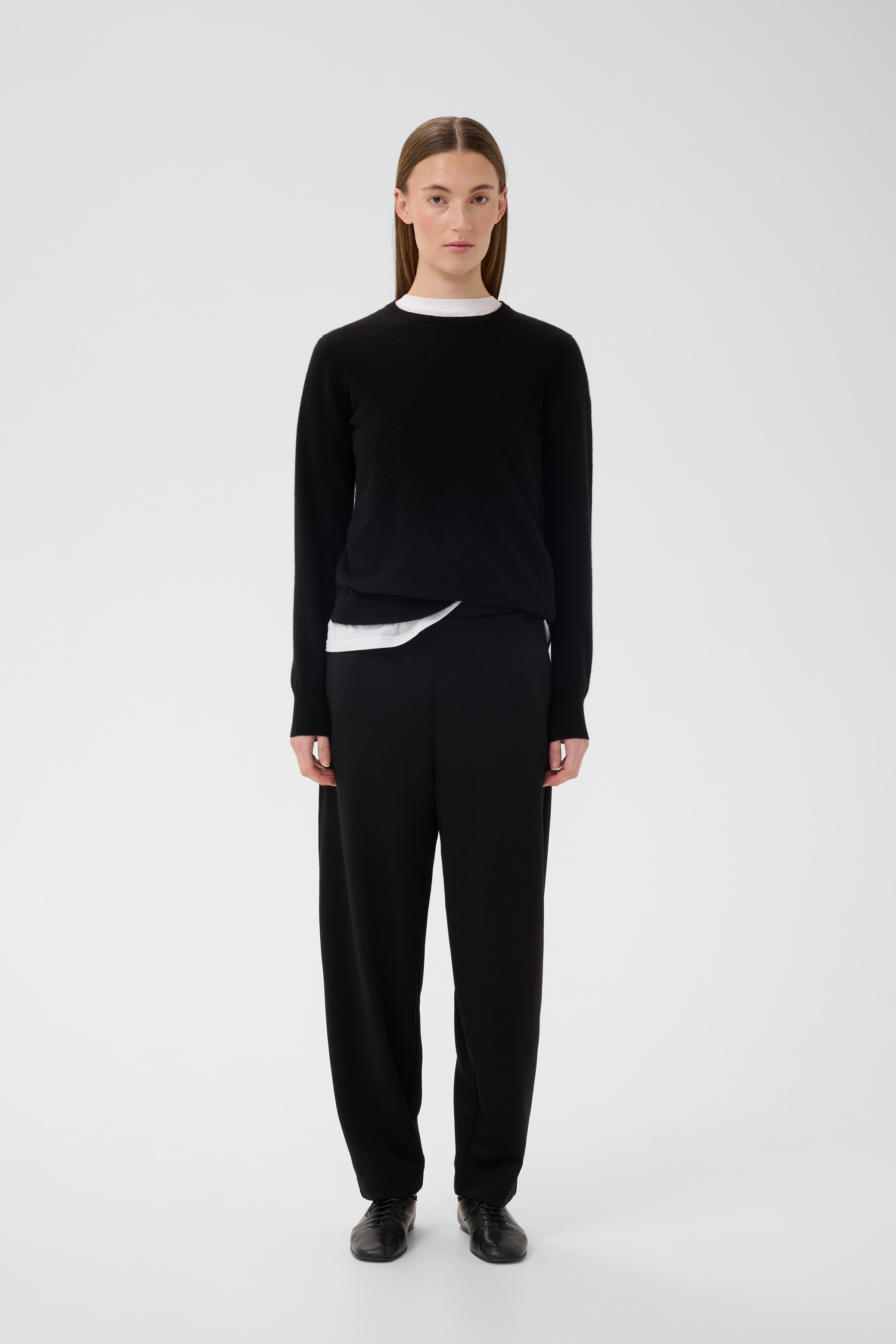 BekyIW Hose LOOKBOOK FRONT 30111195-194008