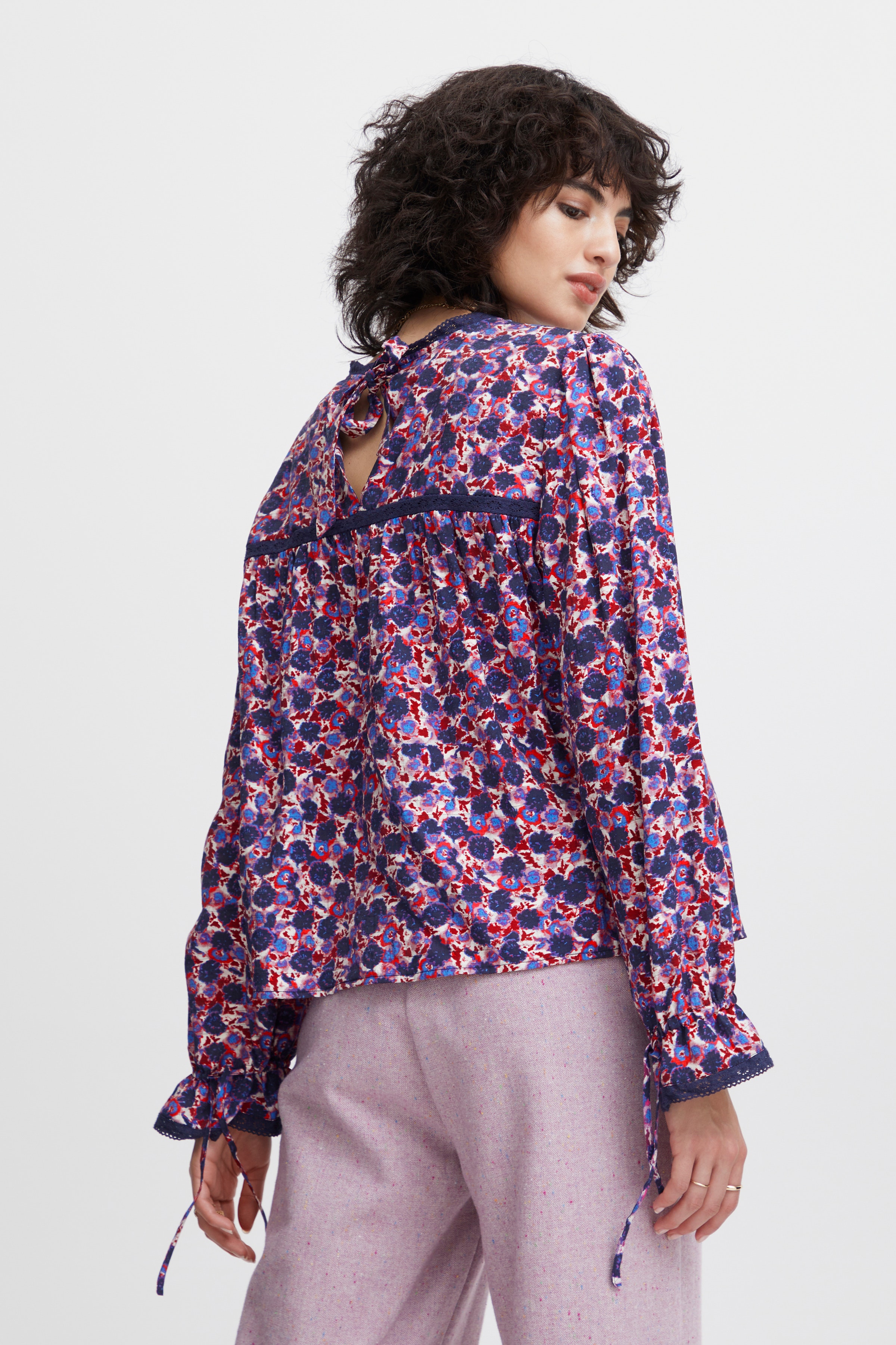 IRTILLY Blouse LOOKBOOK BACK 20119180-182140