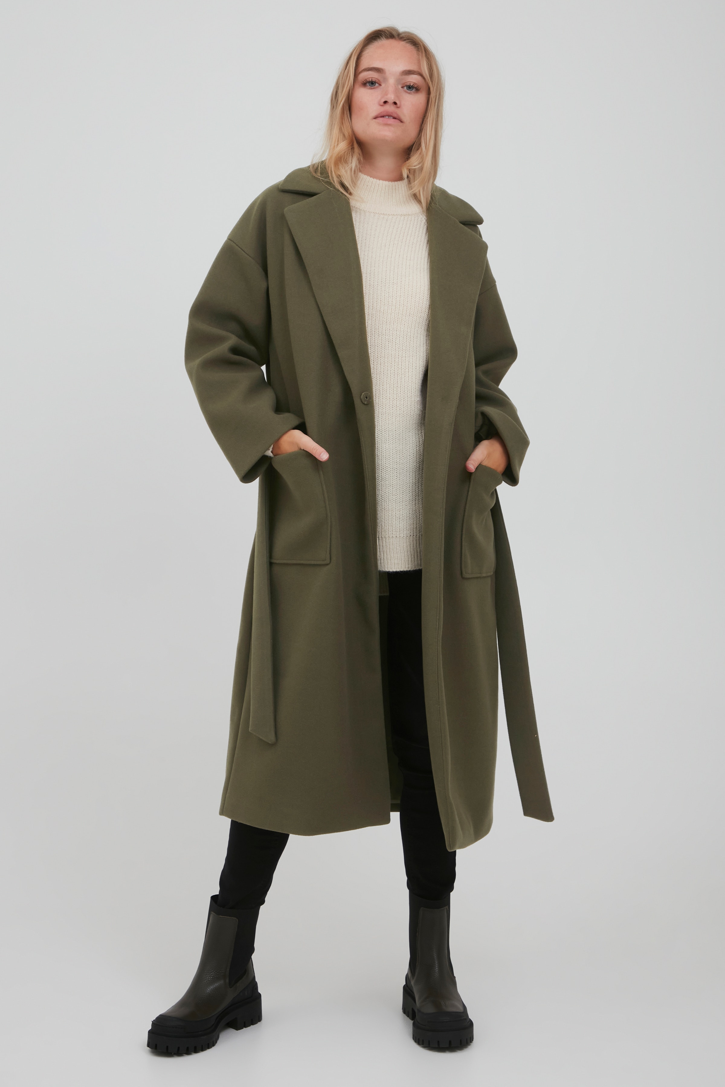 IHJANNET Yttertøy LOOKBOOK FRONT 20112370-190512