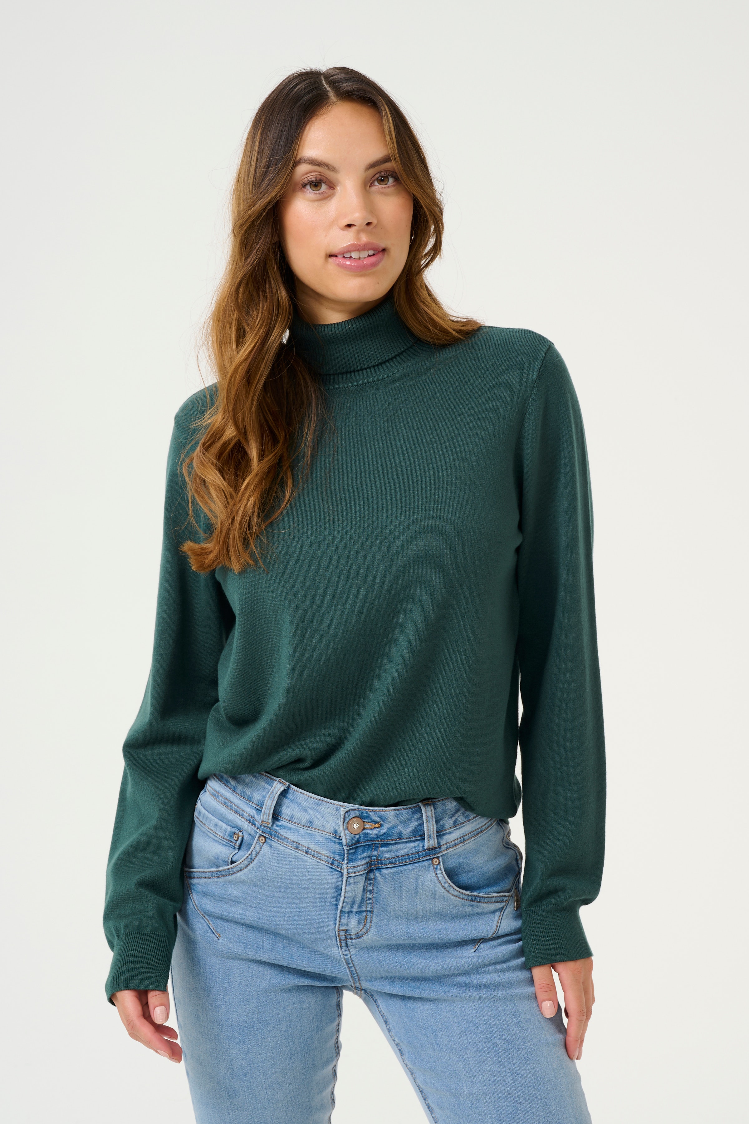 CRVillea Pullover LOOKBOOK FRONT 10612956-195320