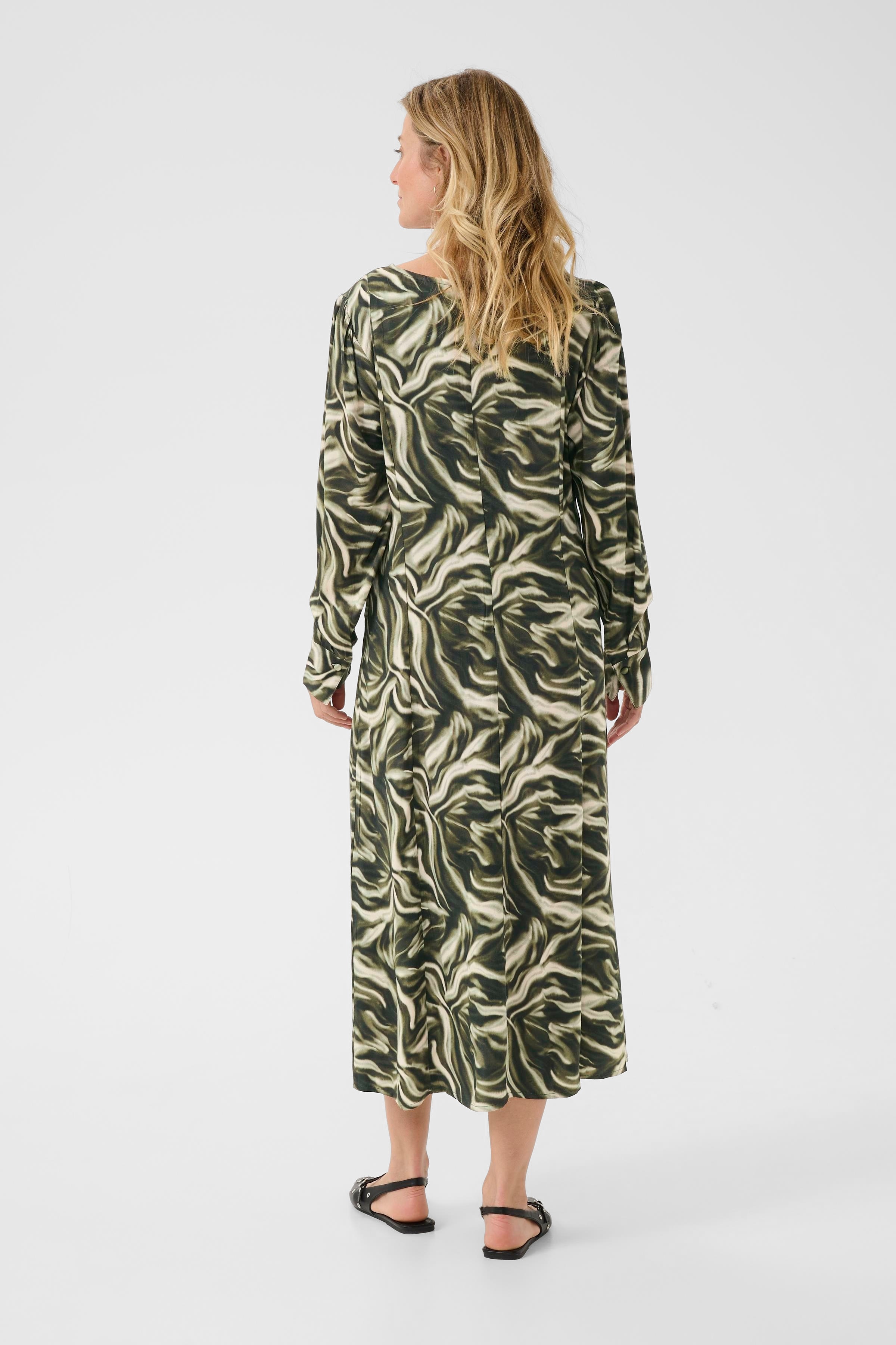 CRBeva Kjole LOOKBOOK BACK 10614163-108265