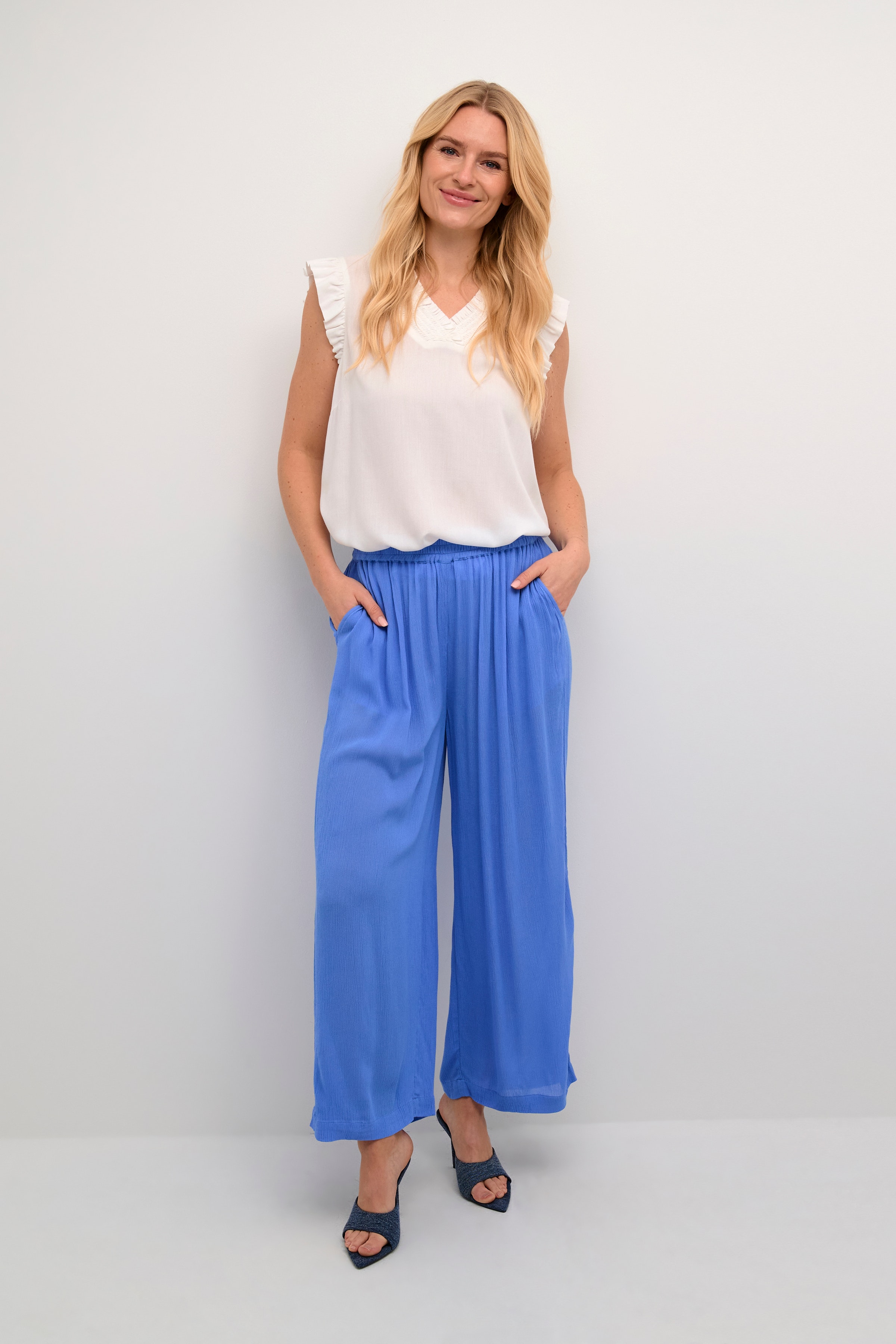 KAdacia Trousers LOOKBOOK FRONT 10506454-174037