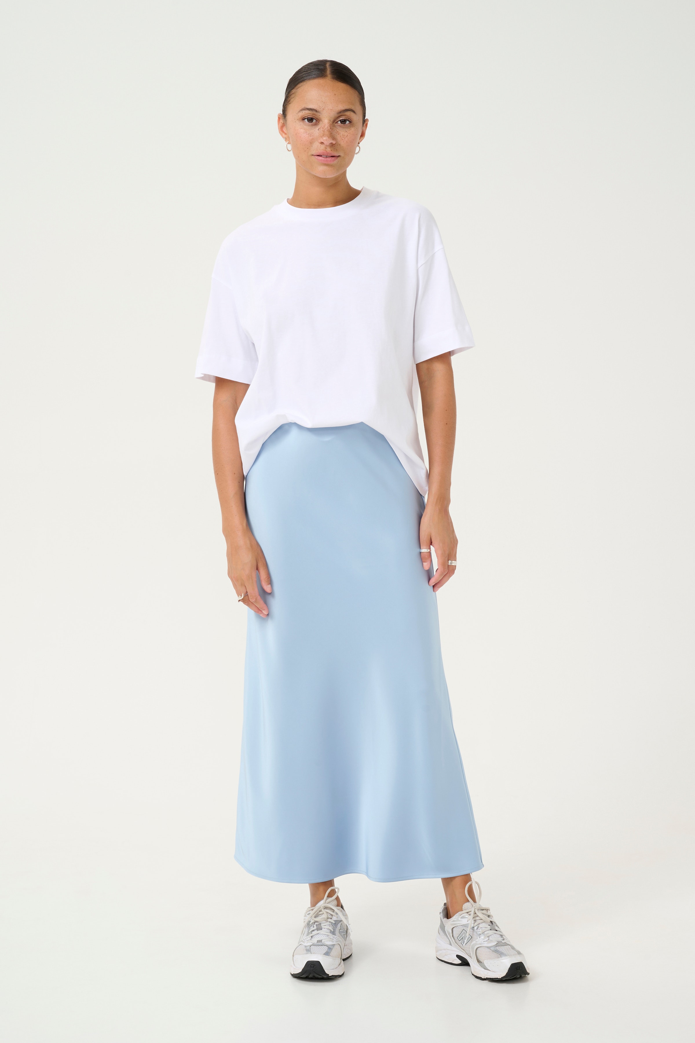 KAhill Skirt LOOKBOOK FRONT 10509575-164016