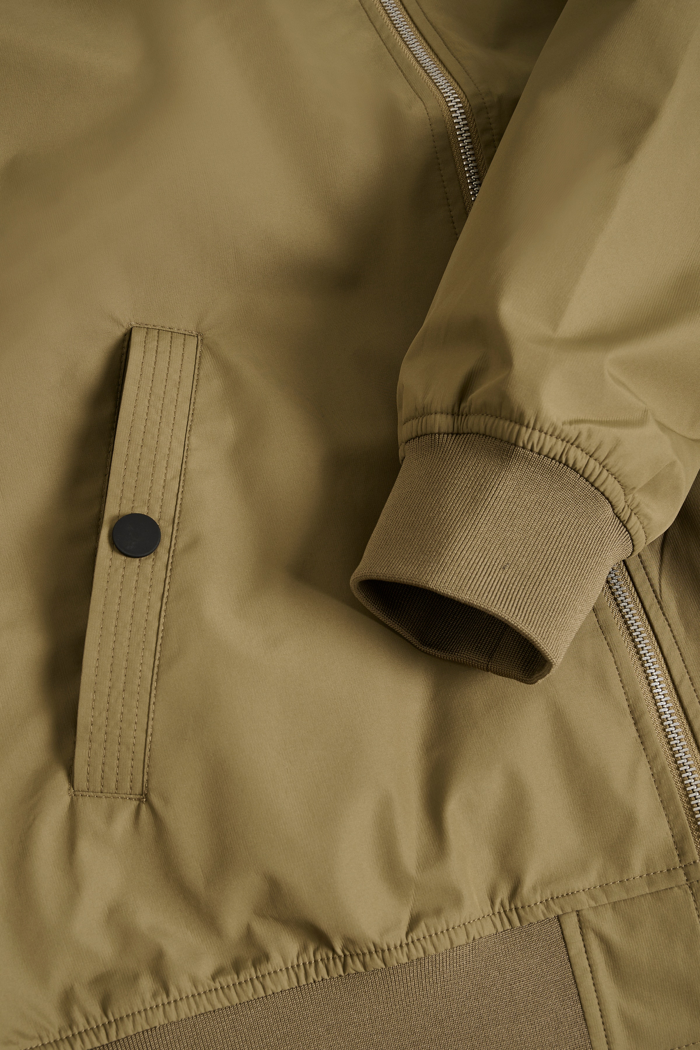 MAclay Bomber Jacket PACK DETAIL 30205869-171118