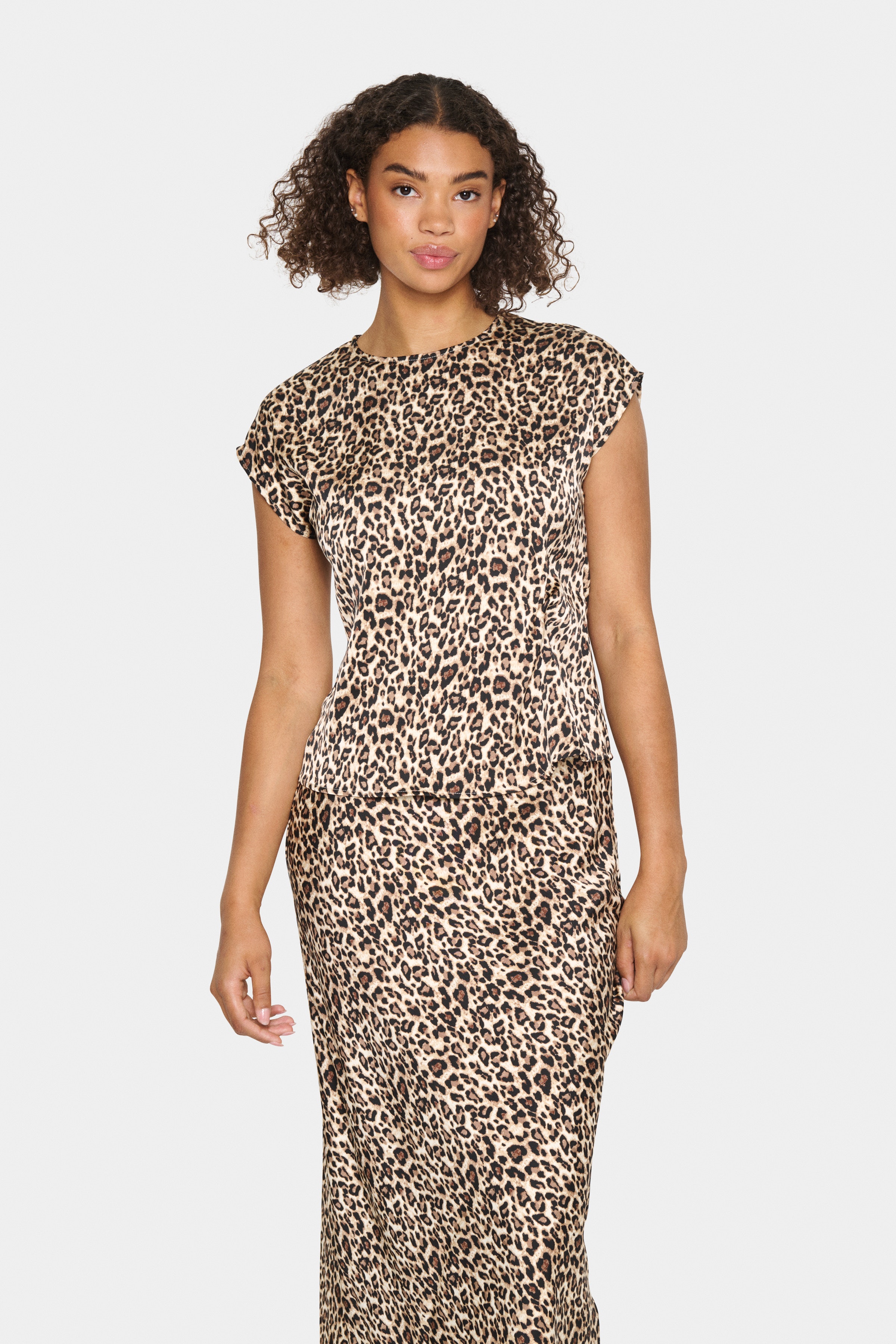 ZoviSZ Leopard Blus LOOKBOOK FRONT 30513984-302839