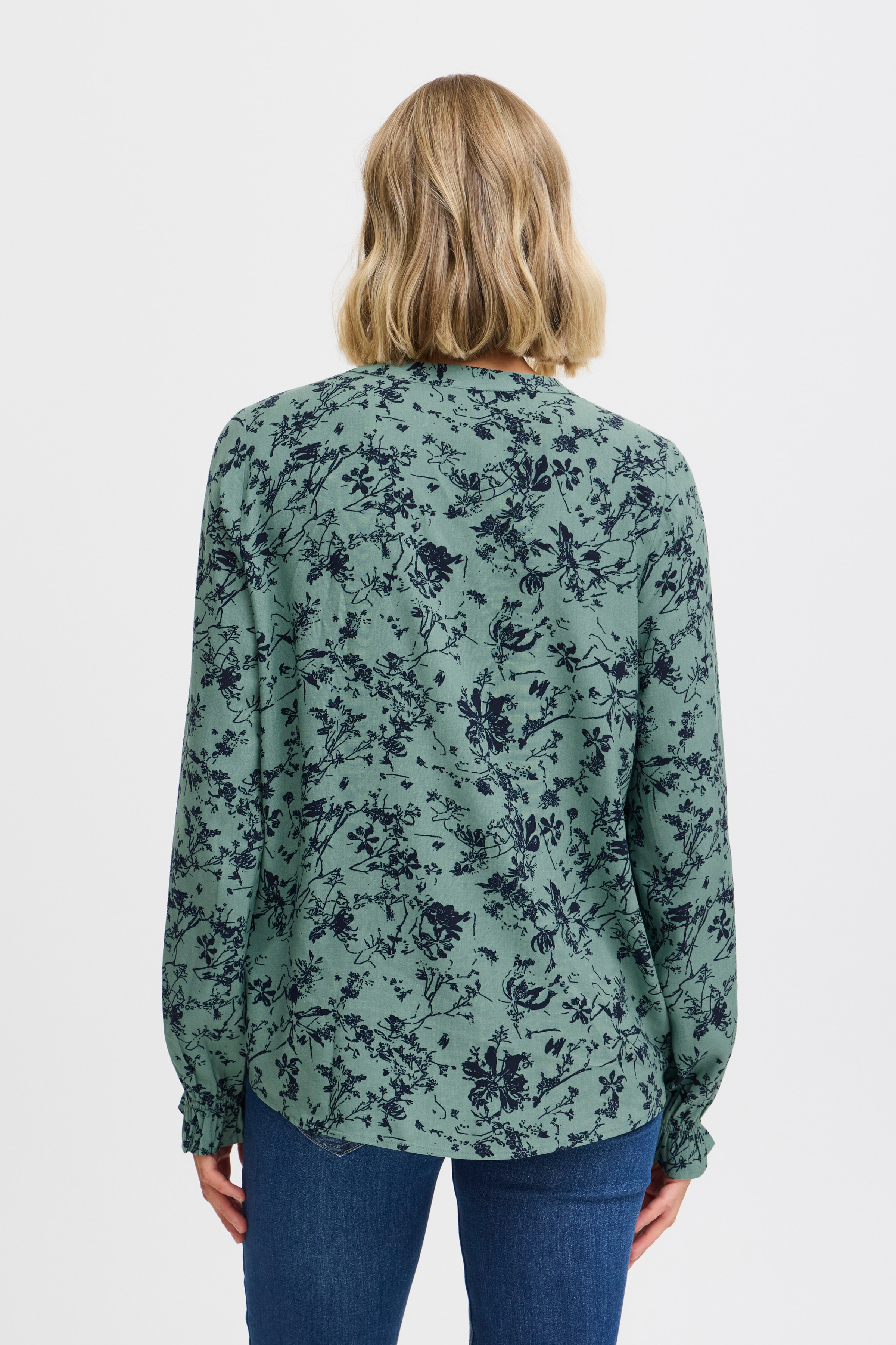 FRFLOWY Bluse LOOKBOOK FRONT 20614106-203410