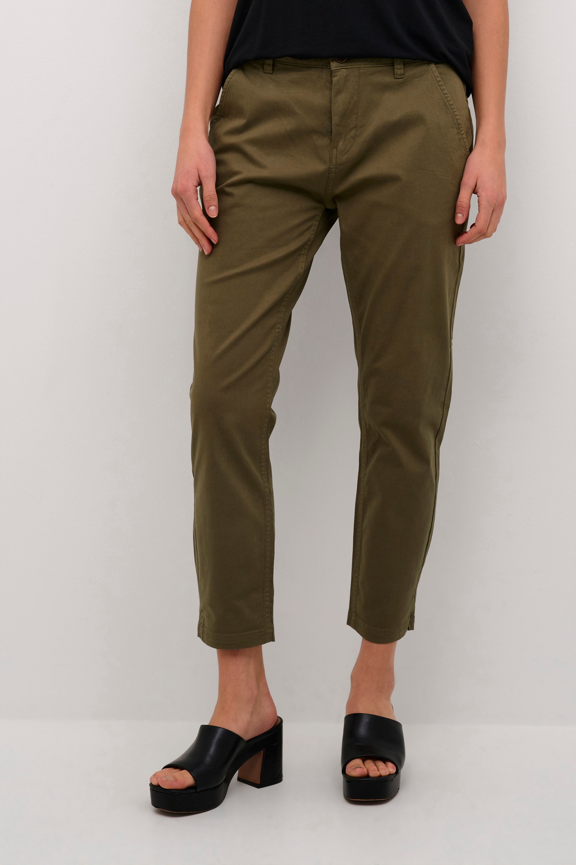 CUbrita Trousers LOOKBOOK FRONT 50110329-180521