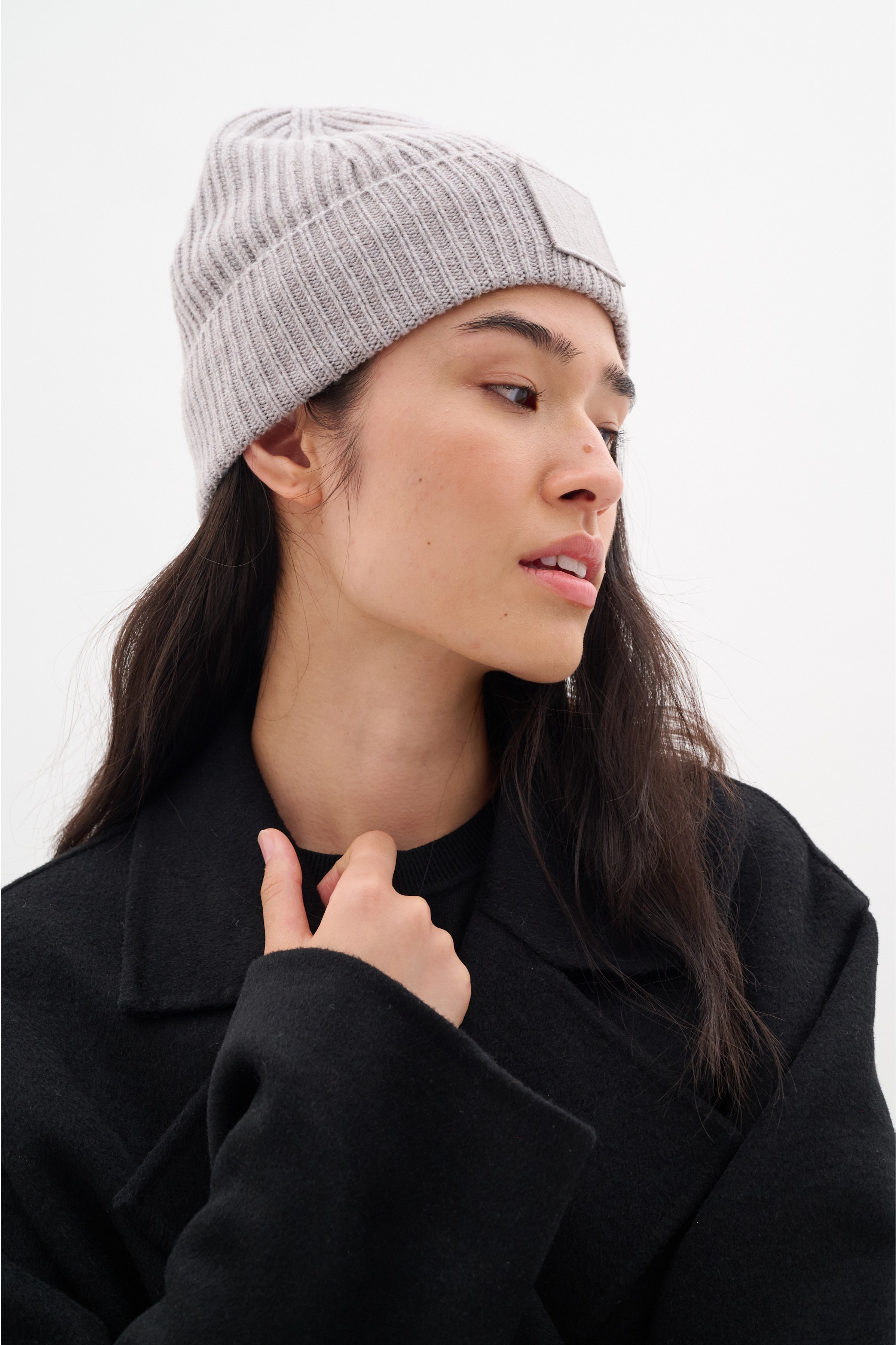 KaxyIW Beanie LOOKBOOK FRONT 30109779-1813041