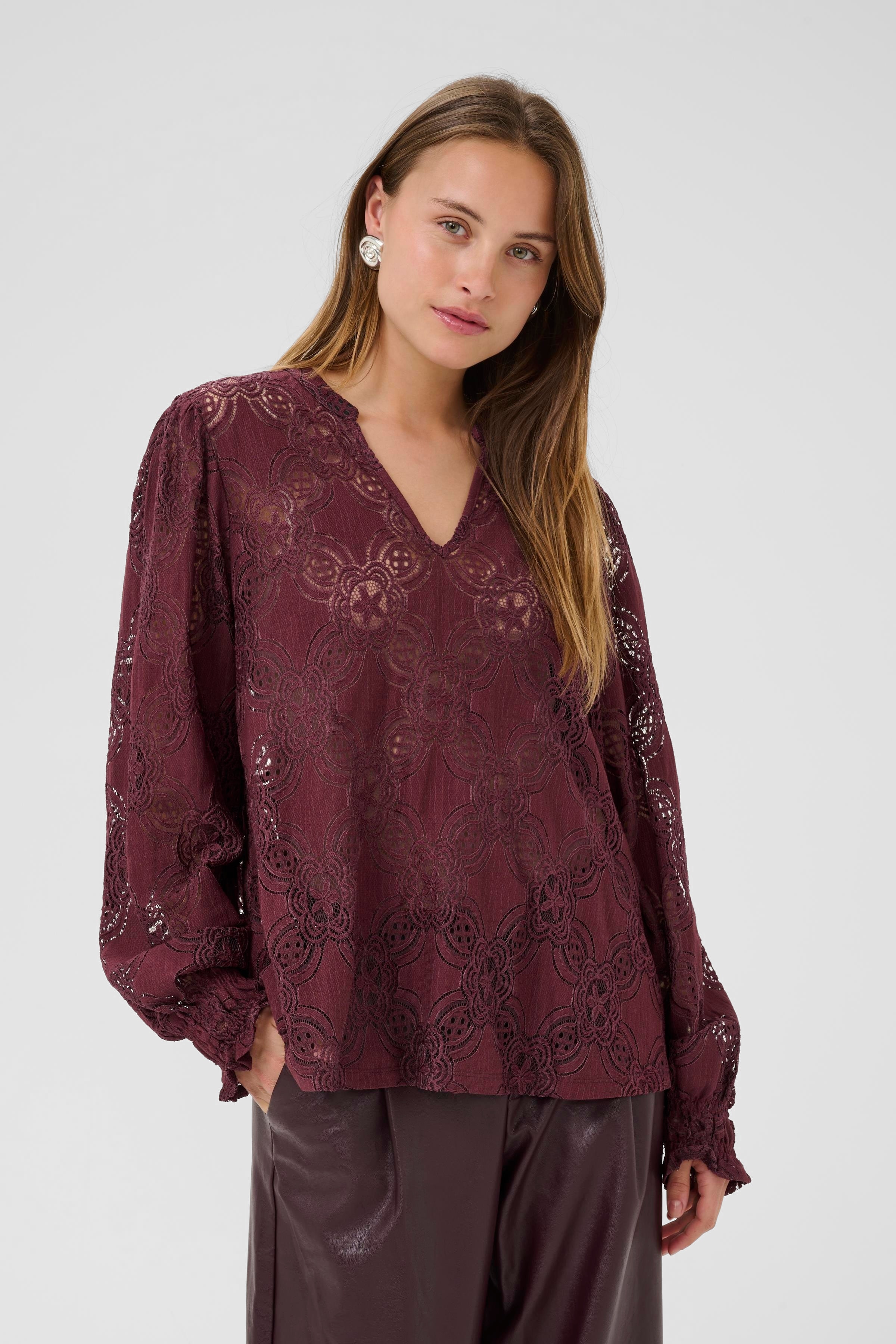 CUolu Bluse LOOKBOOK FRONT 50109490-191522