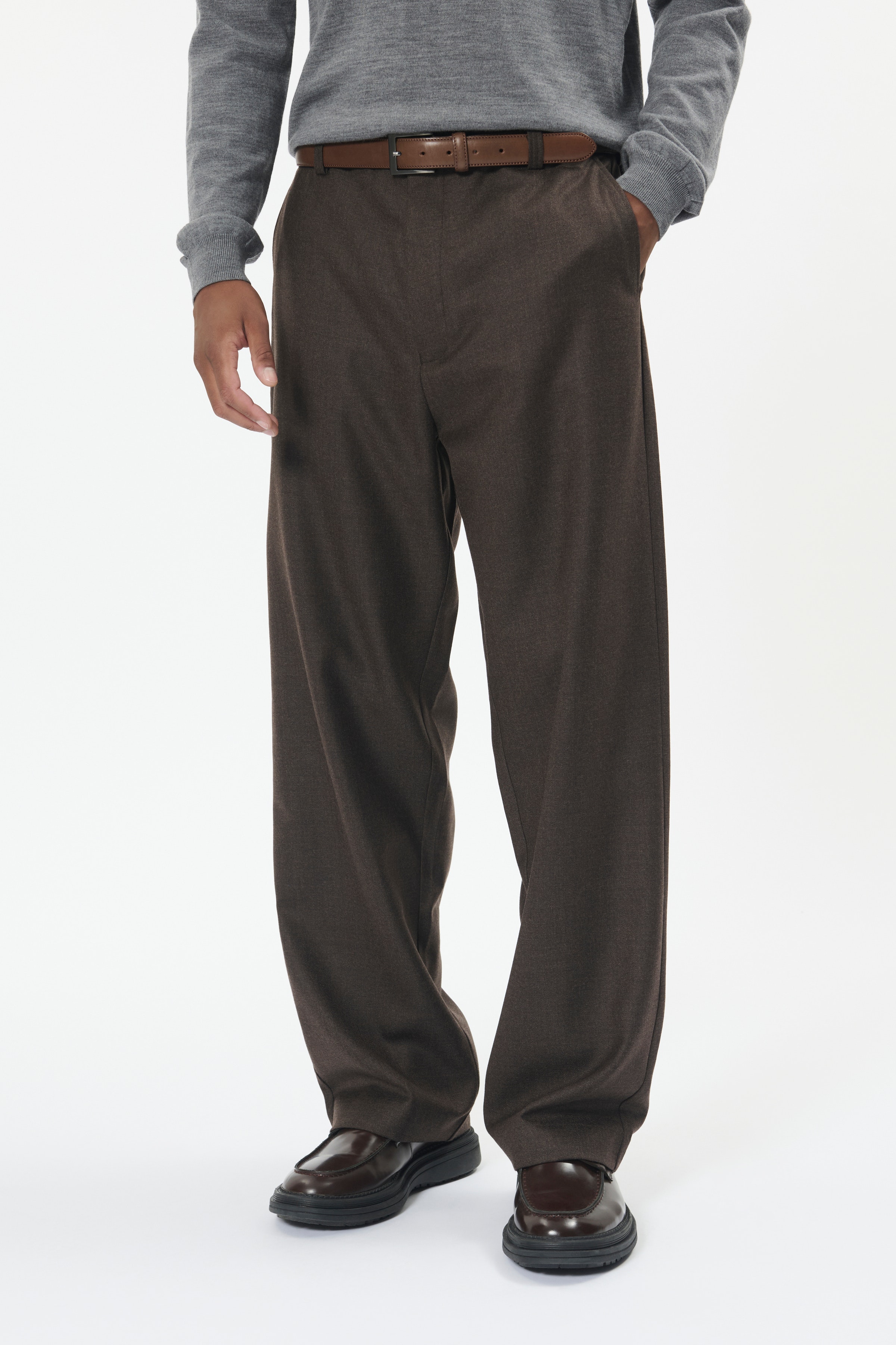 MAchino Trousers LOOKBOOK FRONT 30208813-191018