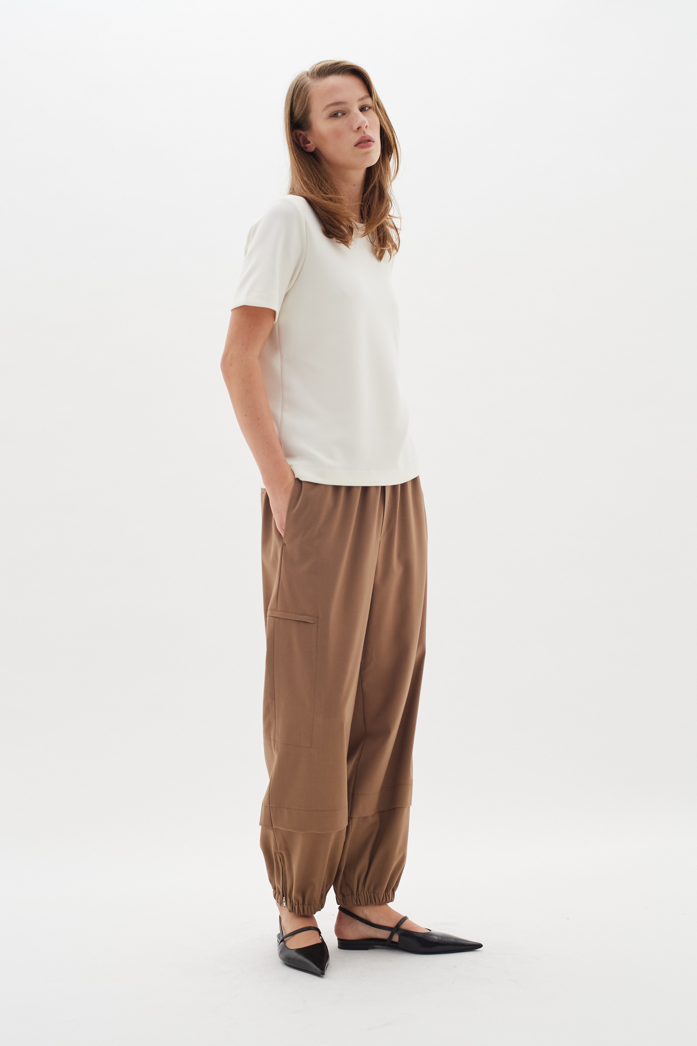 ZaiIW Cargo Trousers LOOKBOOK FRONT 30109222-300872