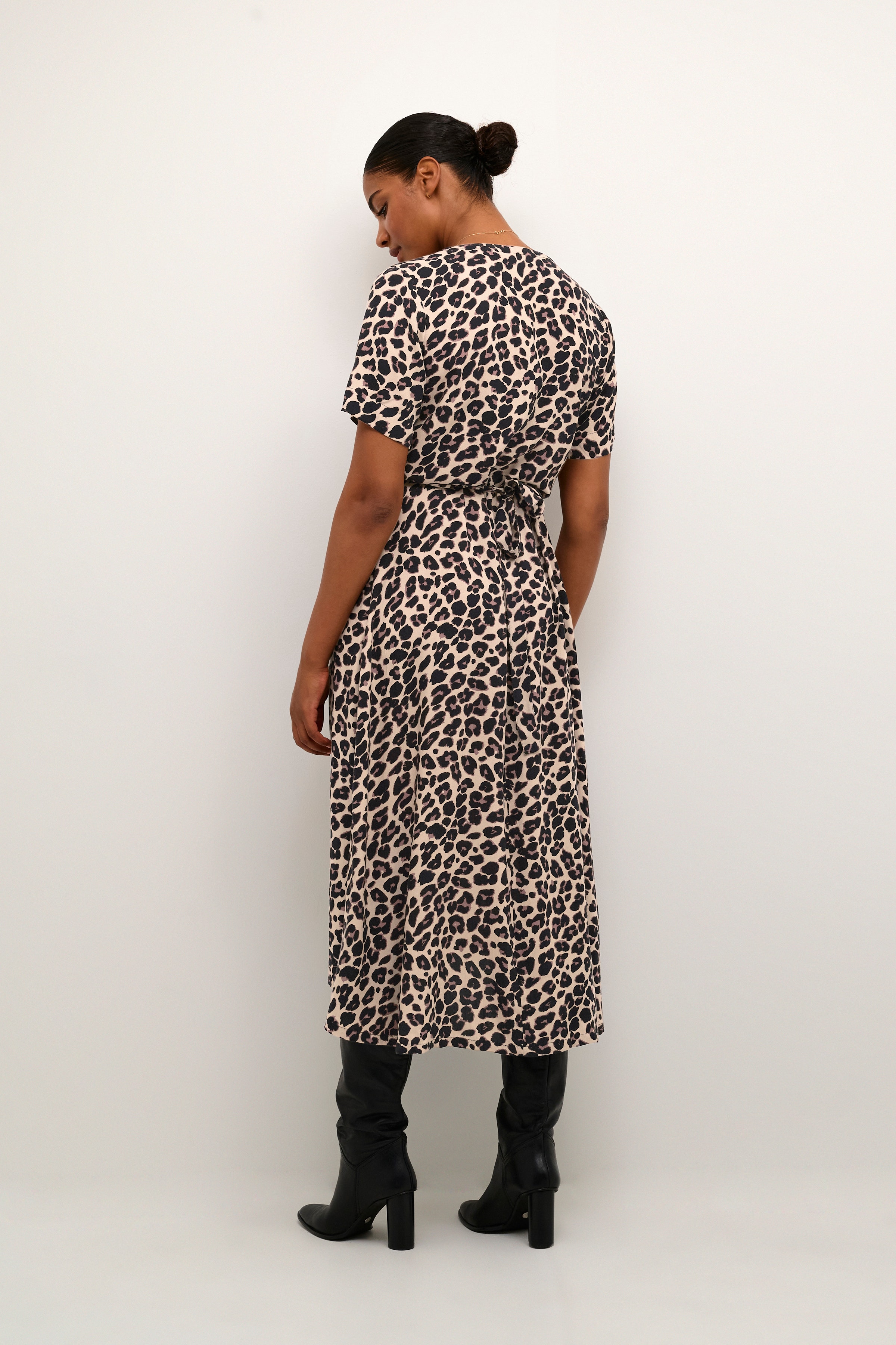 KAmarta Dress LOOKBOOK BACK 10507715-104451