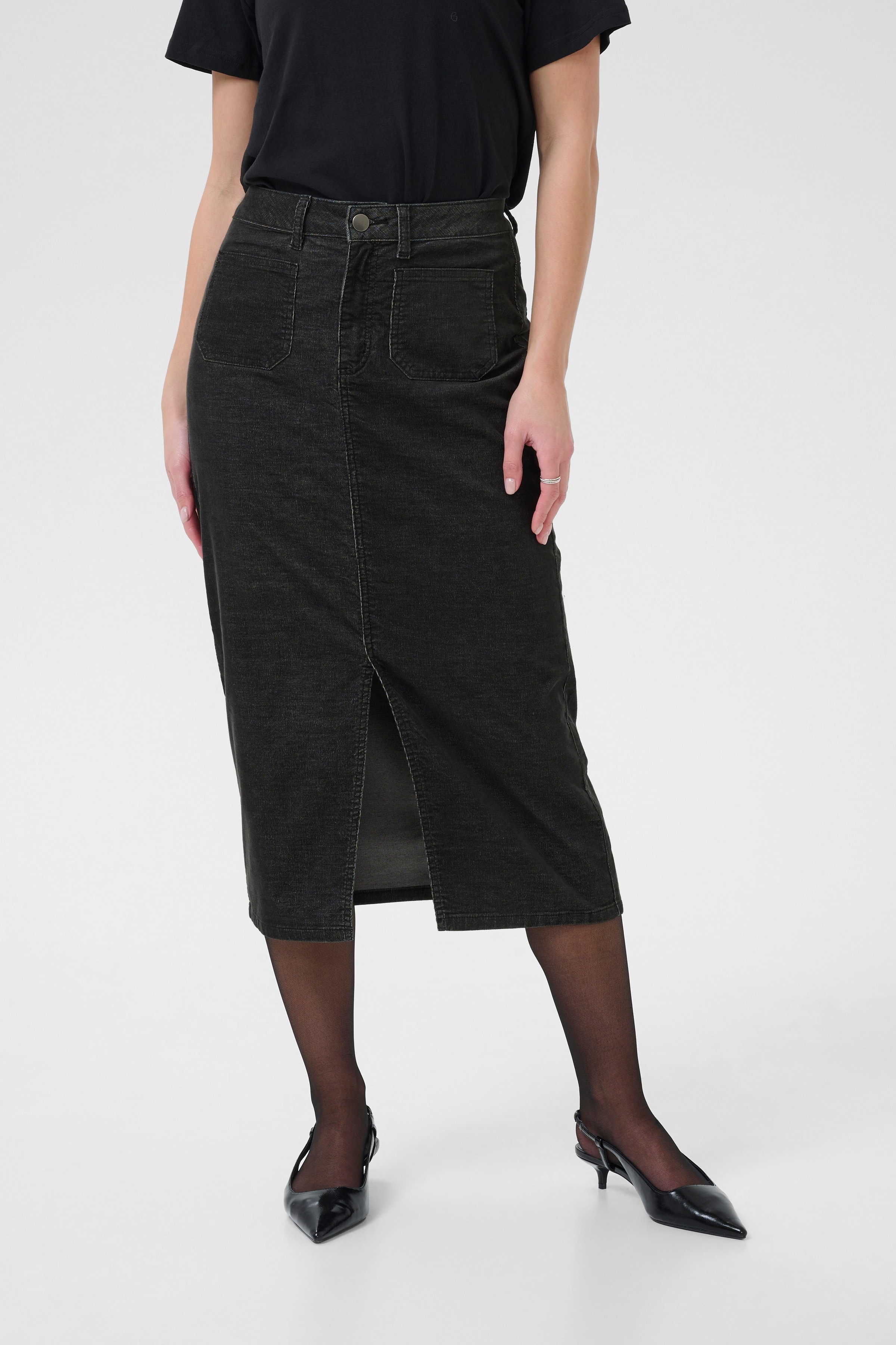 KAmolly Skirt LOOKBOOK FRONT 10510588-190205