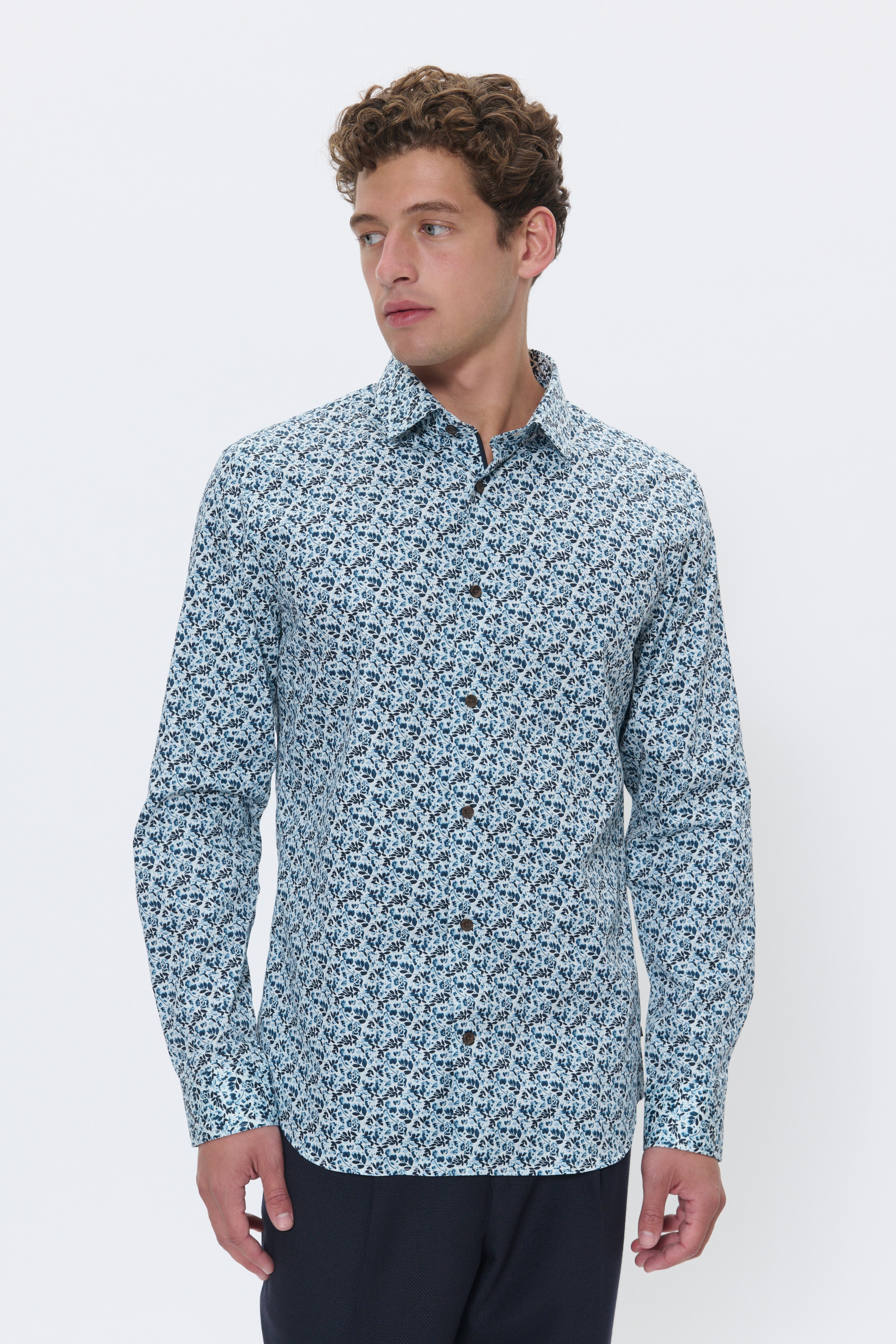 MAtrostol Shirt LOOKBOOK FRONT 30208520-114001