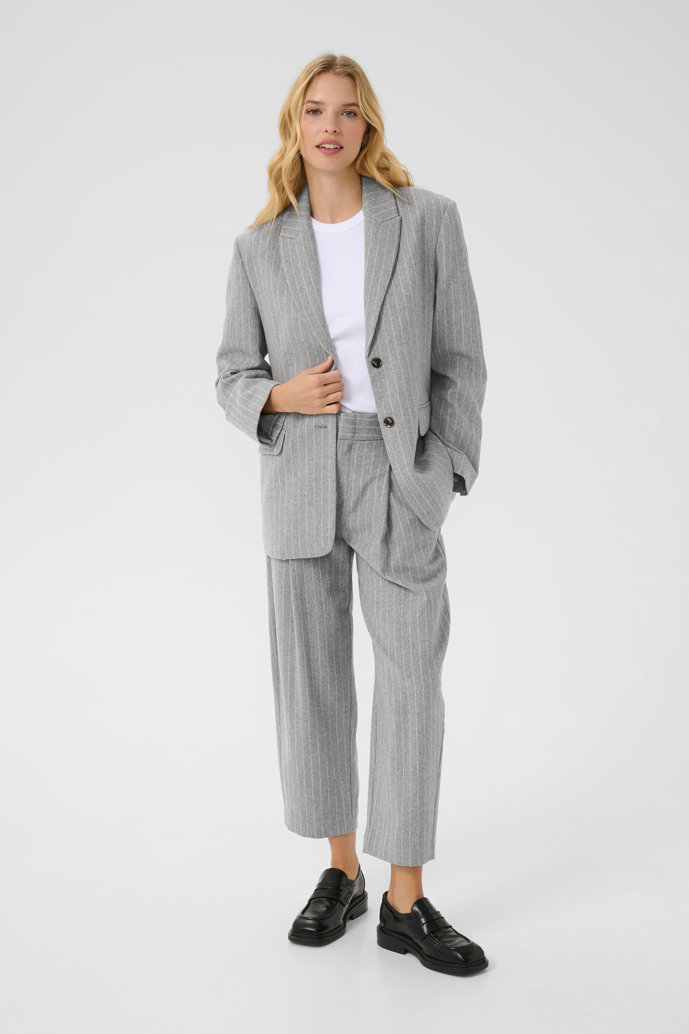 SomayaPW Blazer LOOKBOOK FRONT 30310042-304319