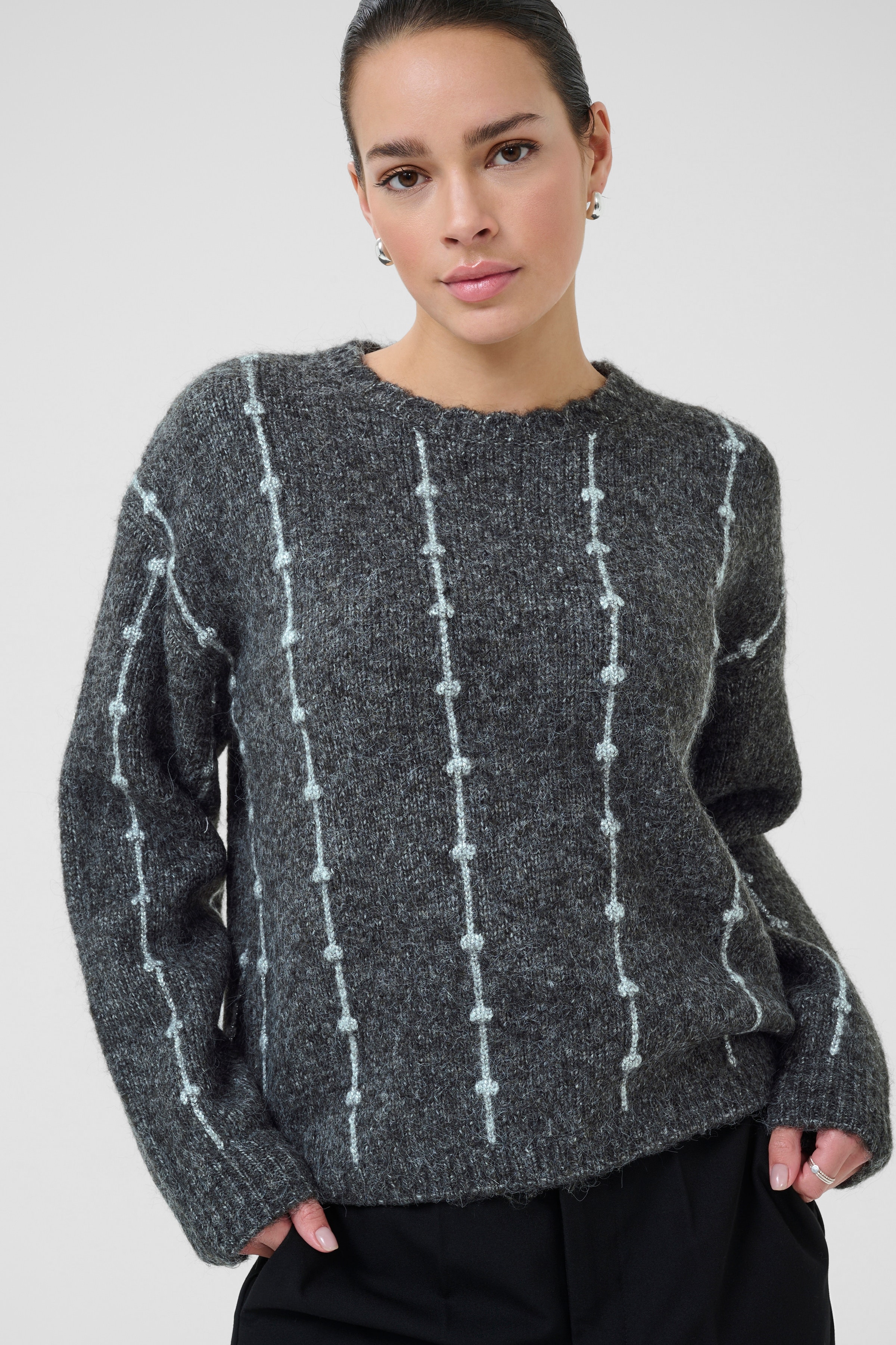 KAlianna Pullover LOOKBOOK DETAIL 10510673-100125