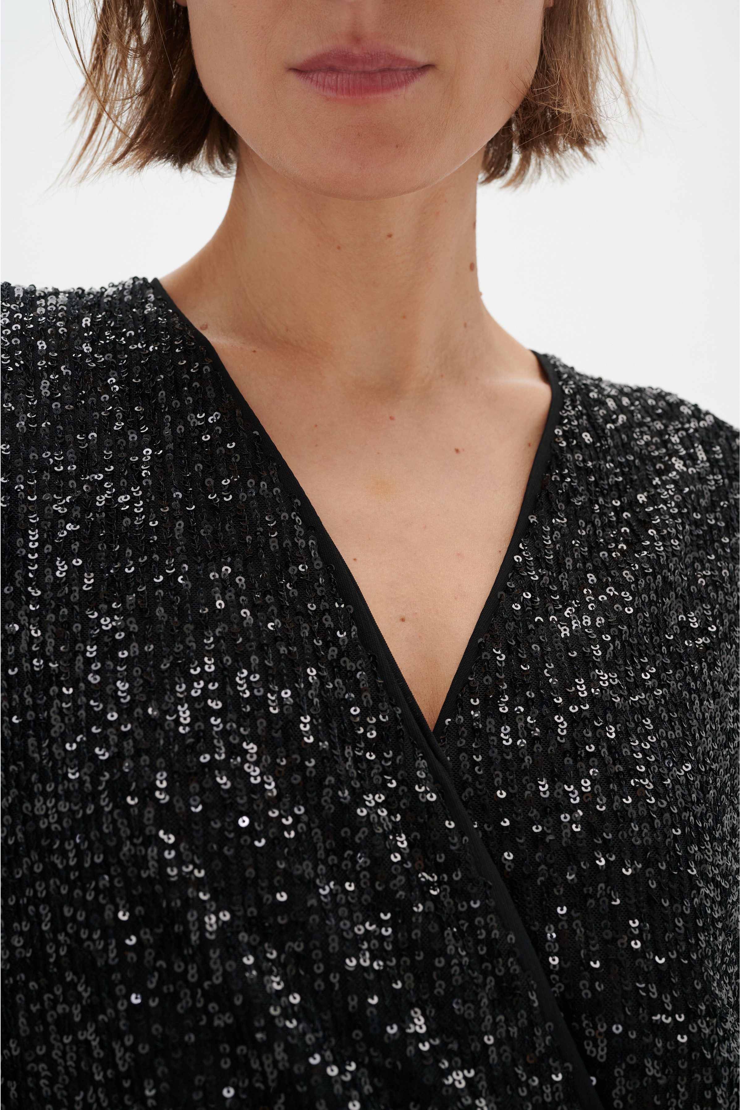 JarjarIW Sequin Dress LOOKBOOK DETAIL 30108866-194008