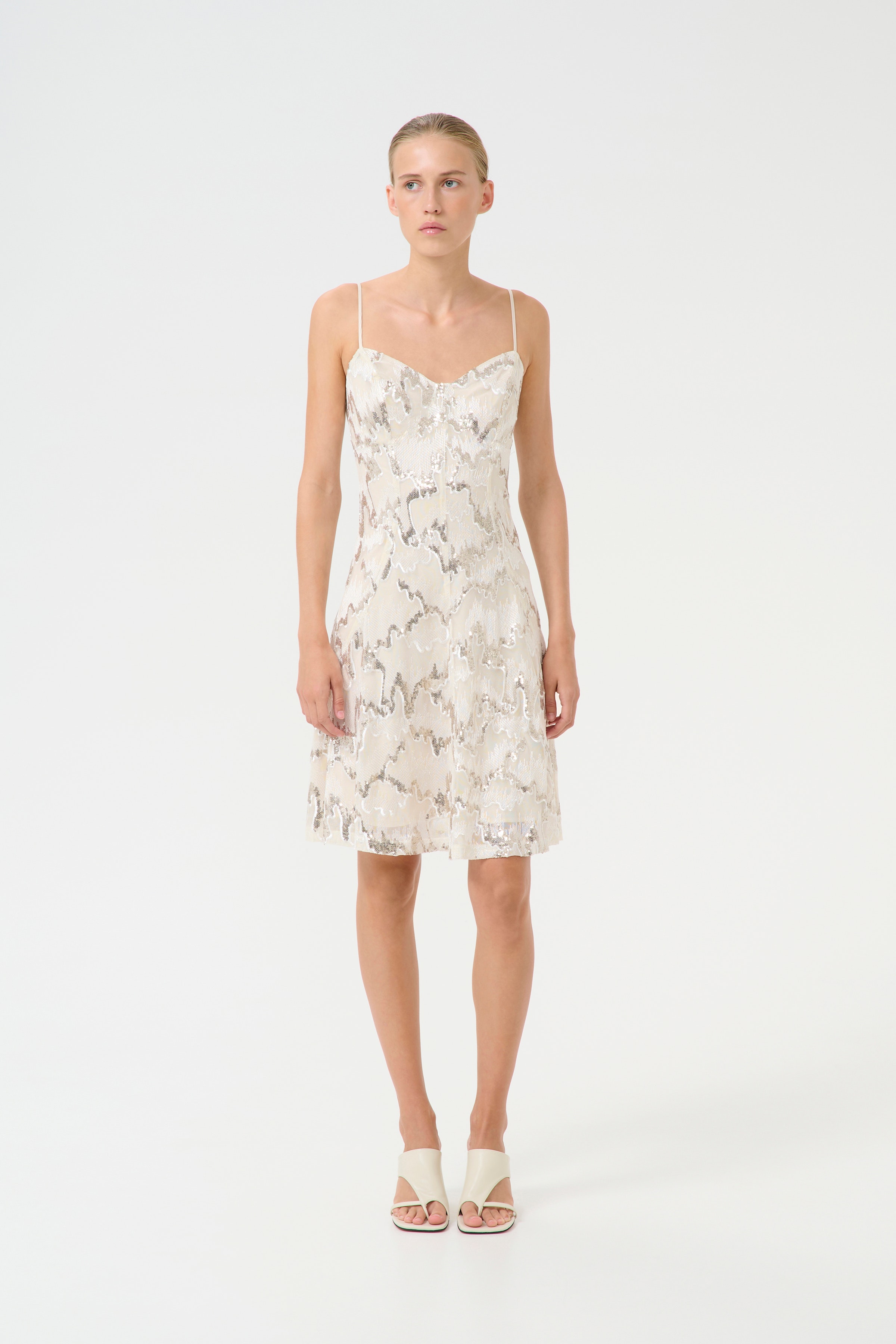 GZsagina Klänning LOOKBOOK FRONT 10910107-107695