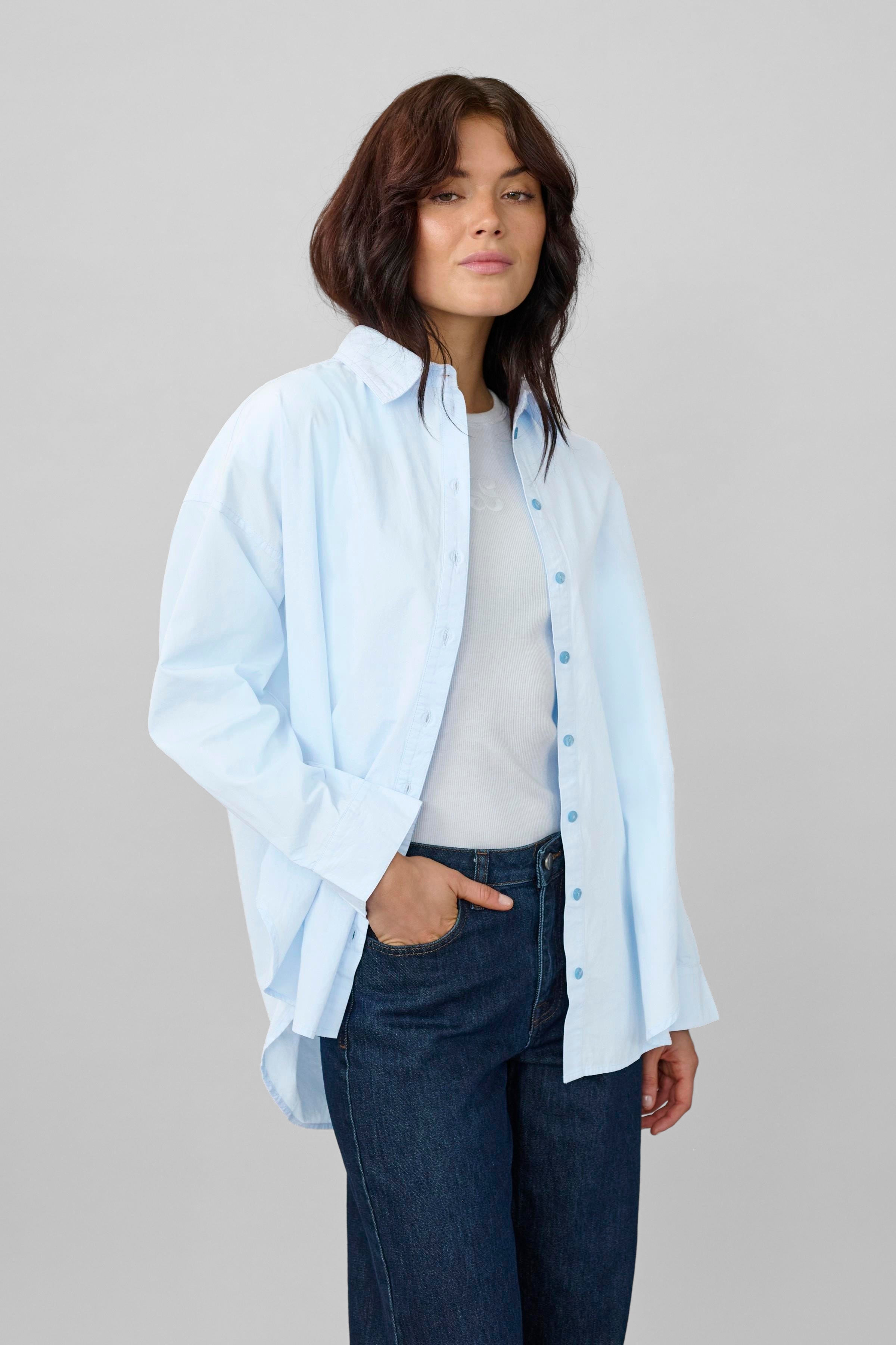 03 THE BOXY SHIRT LOOKBOOK FRONT 10705193-144115