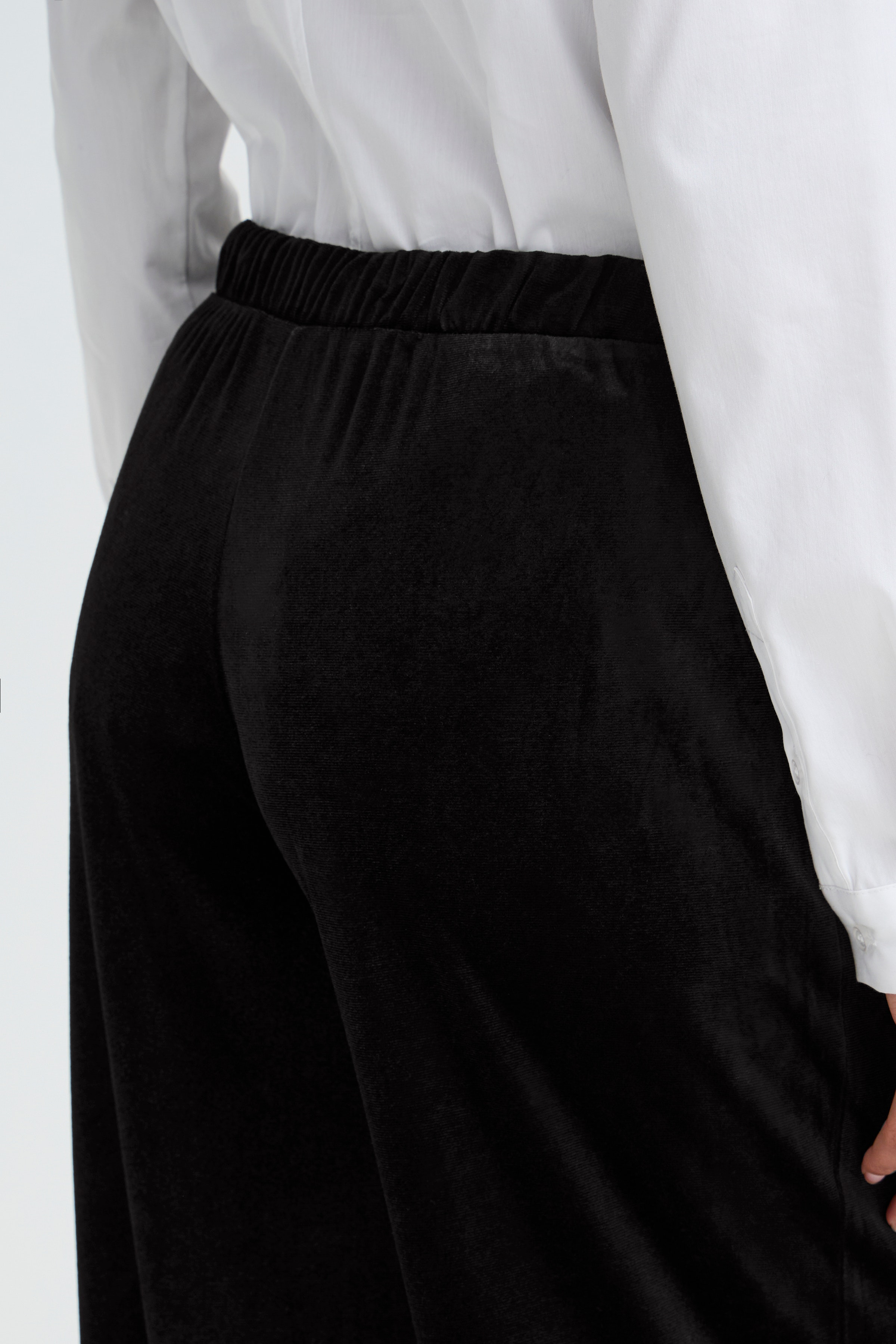 IHLAVANNY Byxor LOOKBOOK DETAIL 20120104-194008