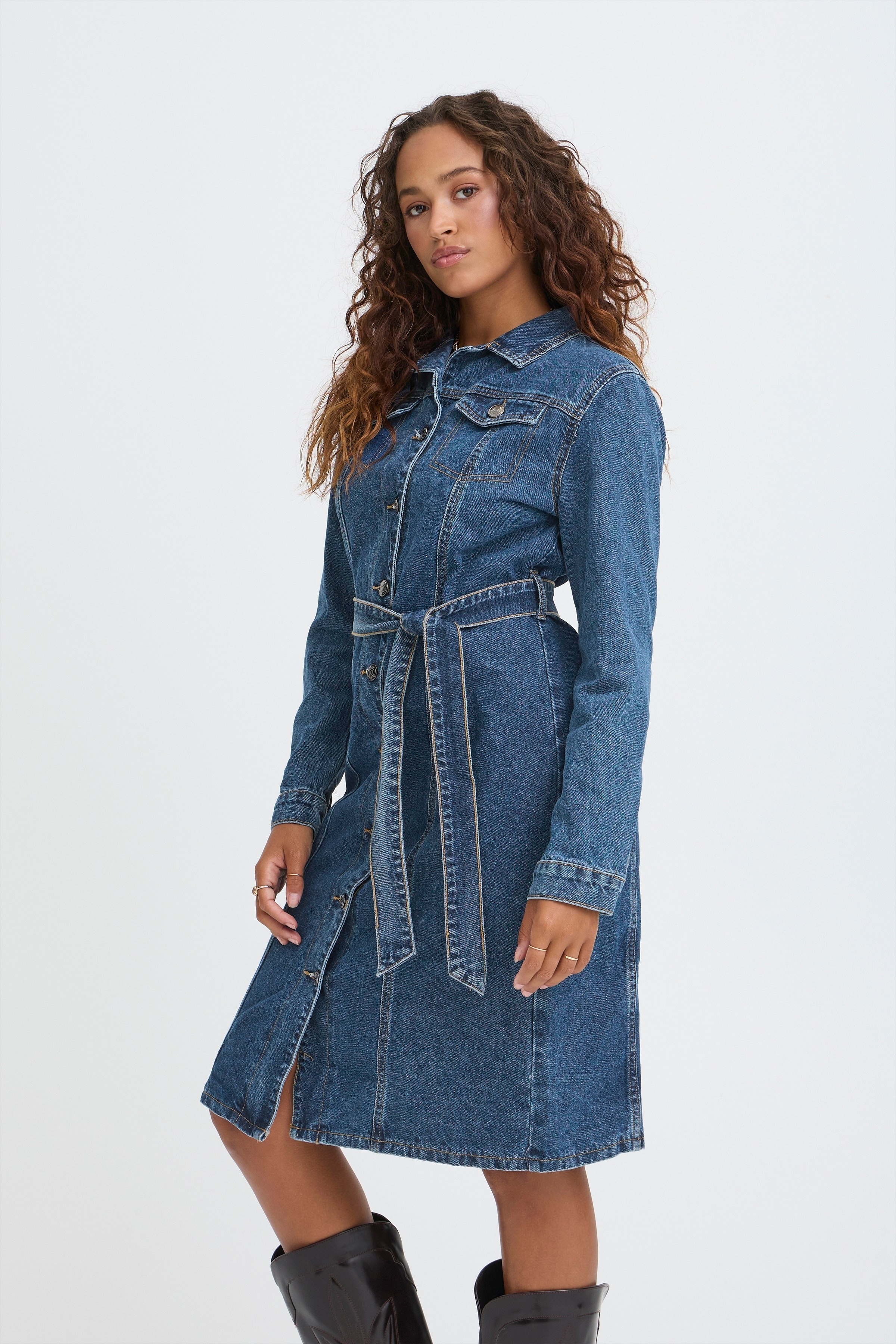 SBPINGA Kjole LOOKBOOK FRONT 22101098-203677