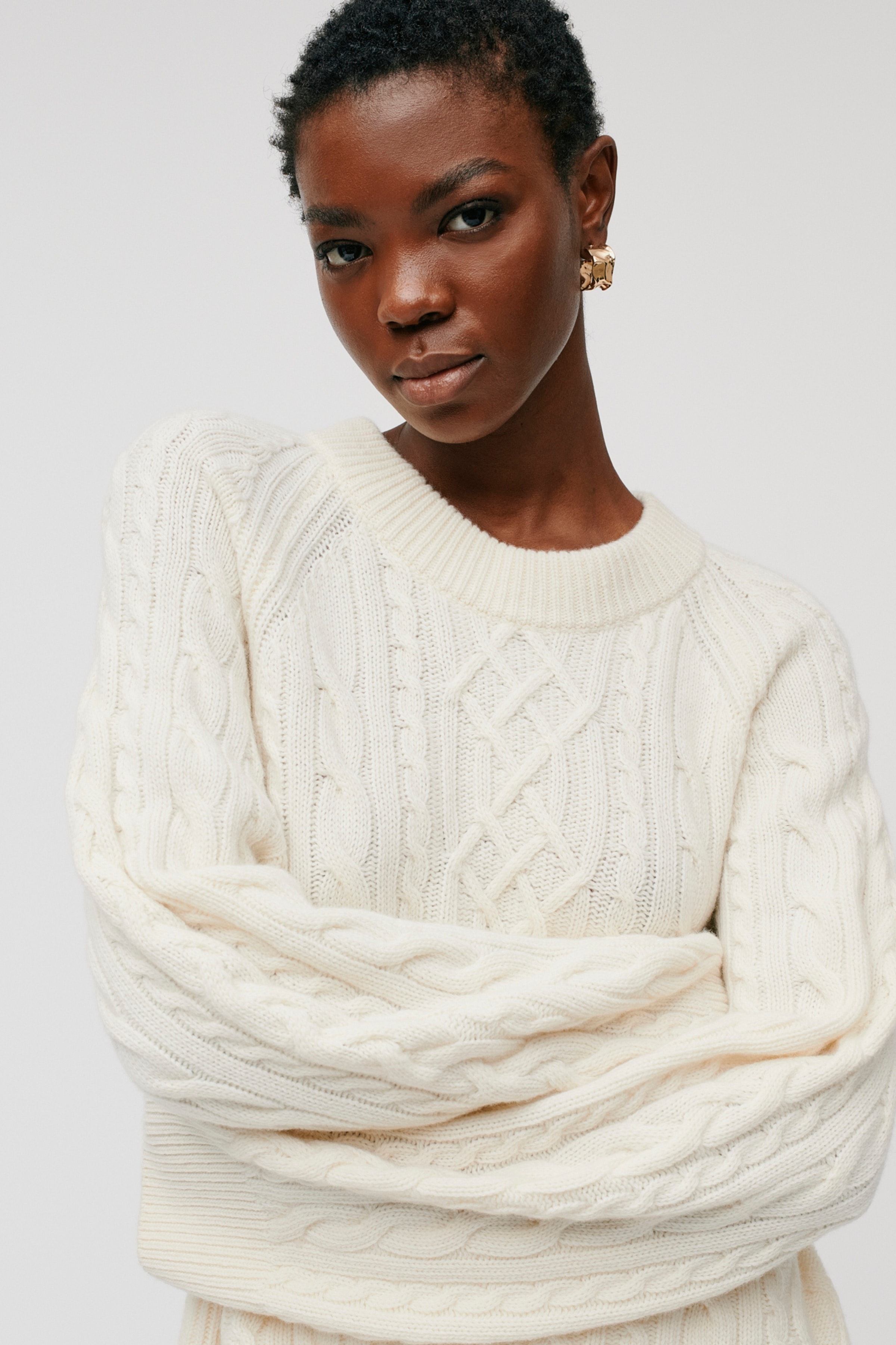 KLARINA Pullover LOOKBOOK FRONT 30600377-WH020