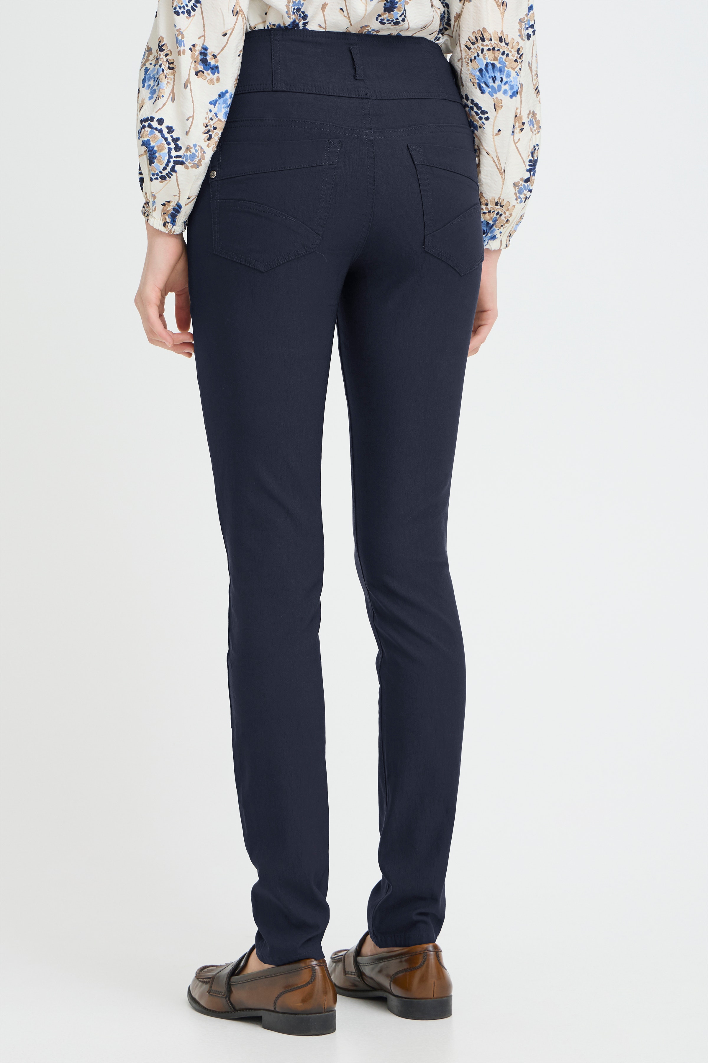 Casual Hose LOOKBOOK BACK 601749-60468