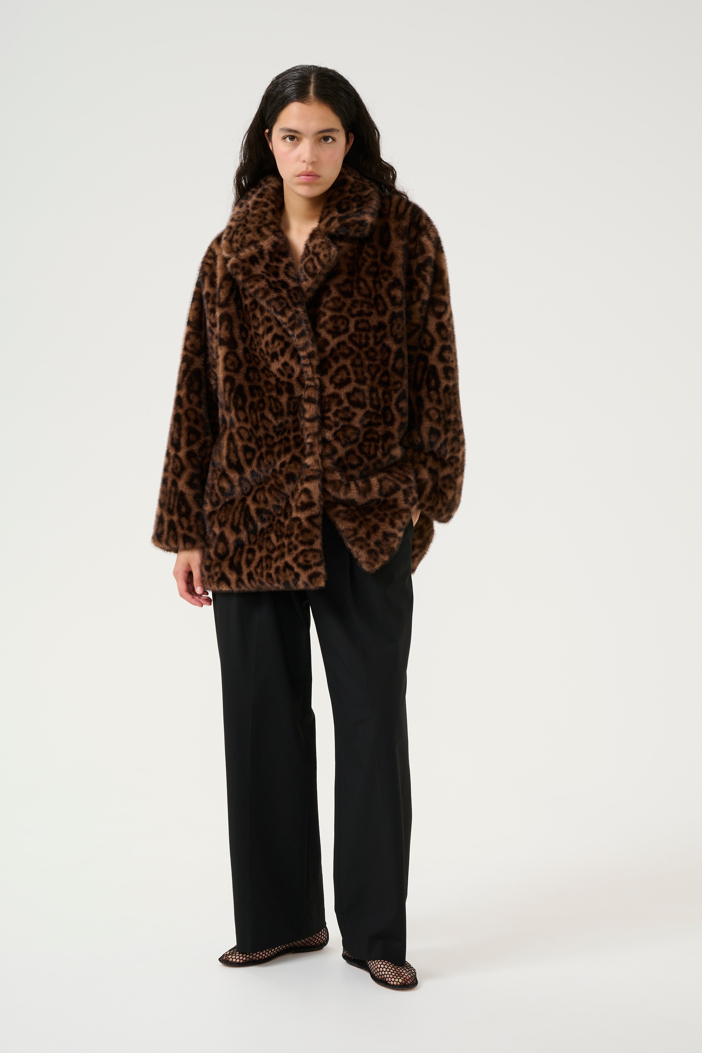 KBTira Leopard Faux Fur jacket LOOKBOOK FRONT 10105446-103153