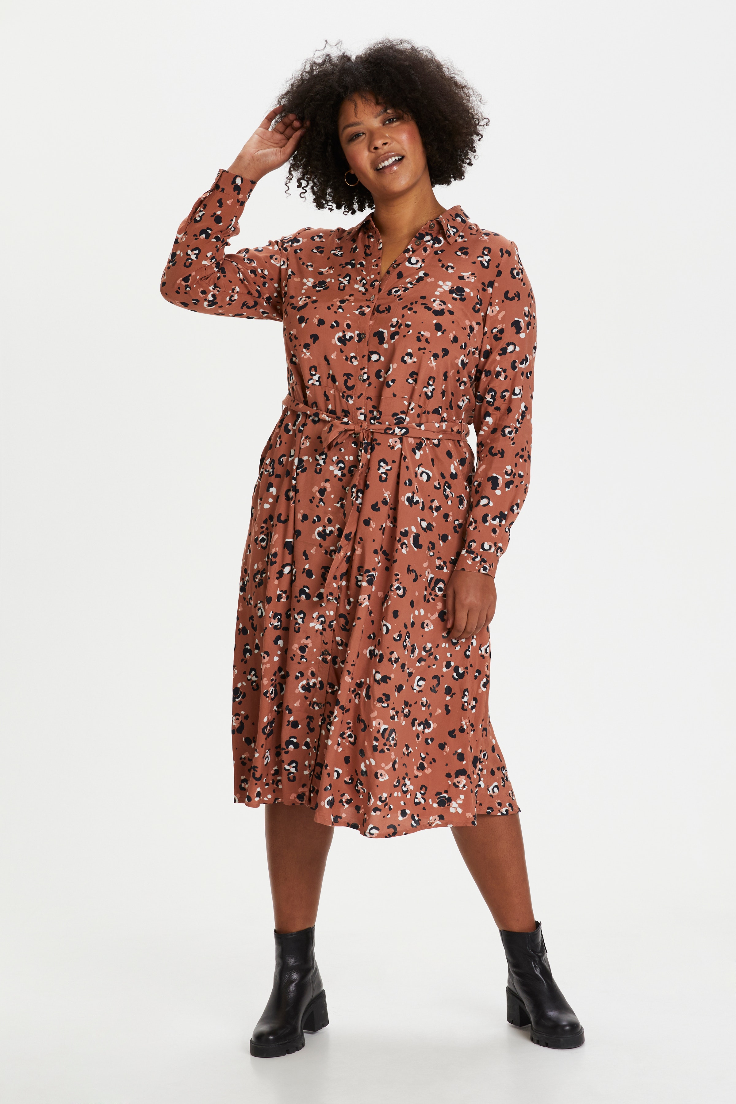 KCmiliany Klänning LOOKBOOK FRONT 10580429-101469