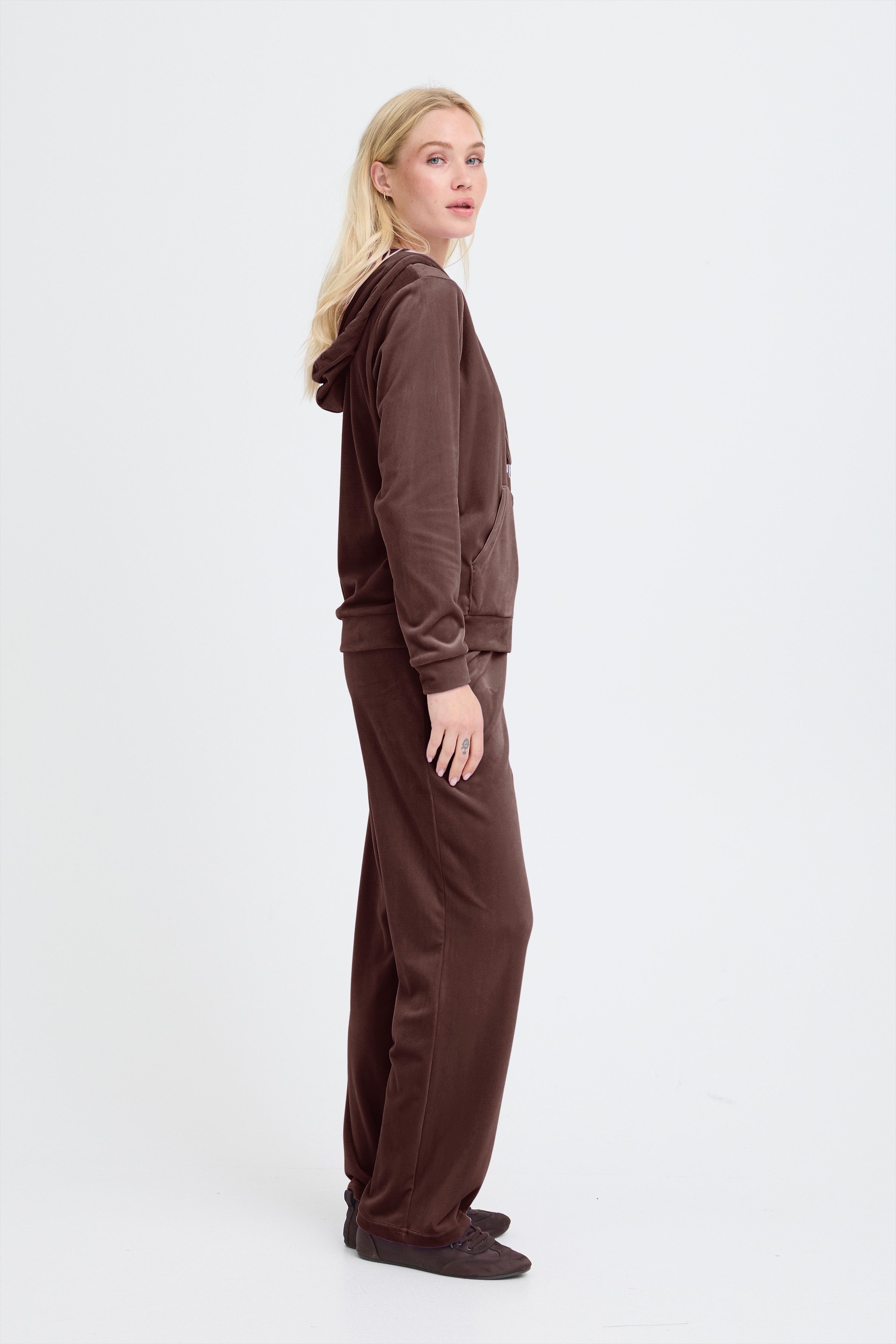 BYMITZA Joggedrakt LOOKBOOK BACK 20810786-191016