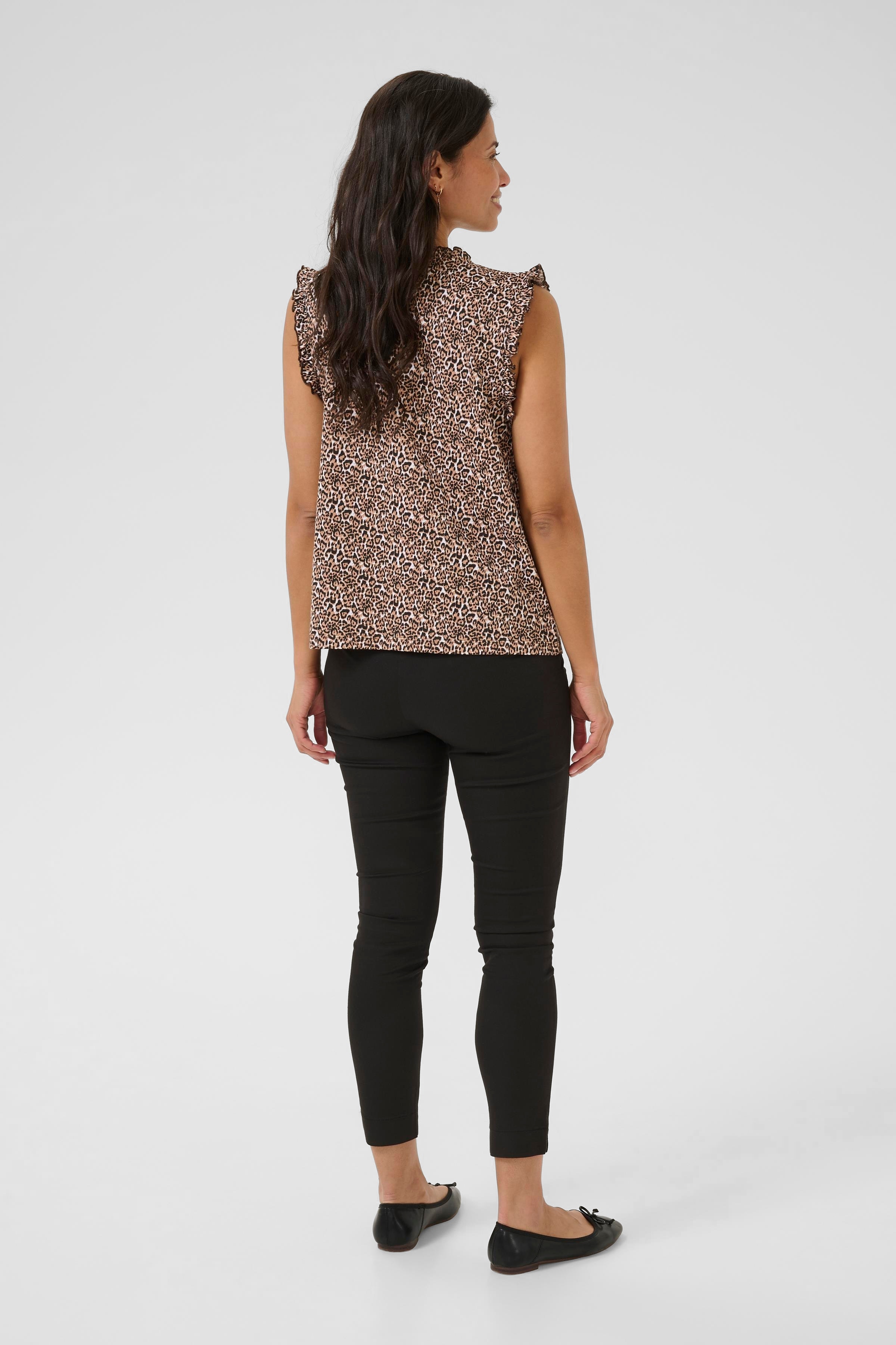 BPtamia Bluse LOOKBOOK BACK 40200024-108439
