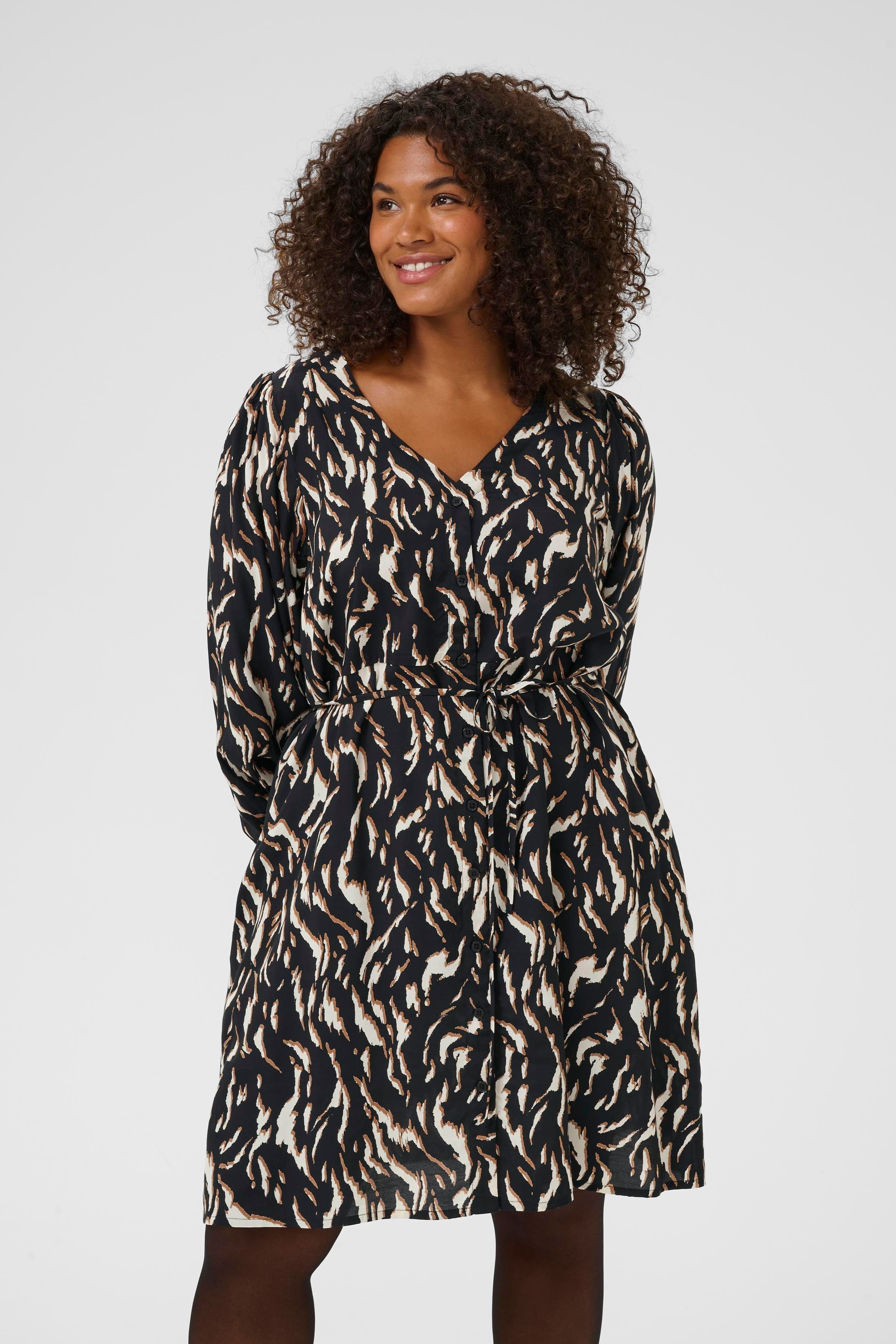 KCmilina Kjole LOOKBOOK FRONT 10583608-108271