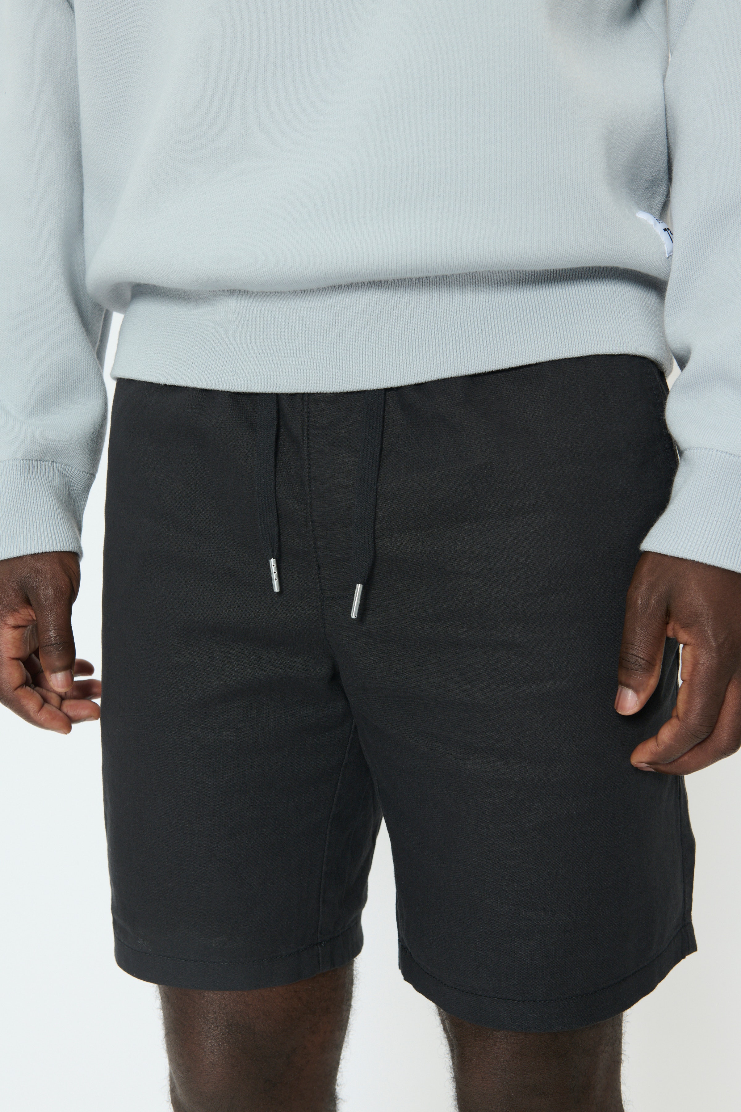 MAbarton linen shorts LOOKBOOK DETAIL 30206032-300275