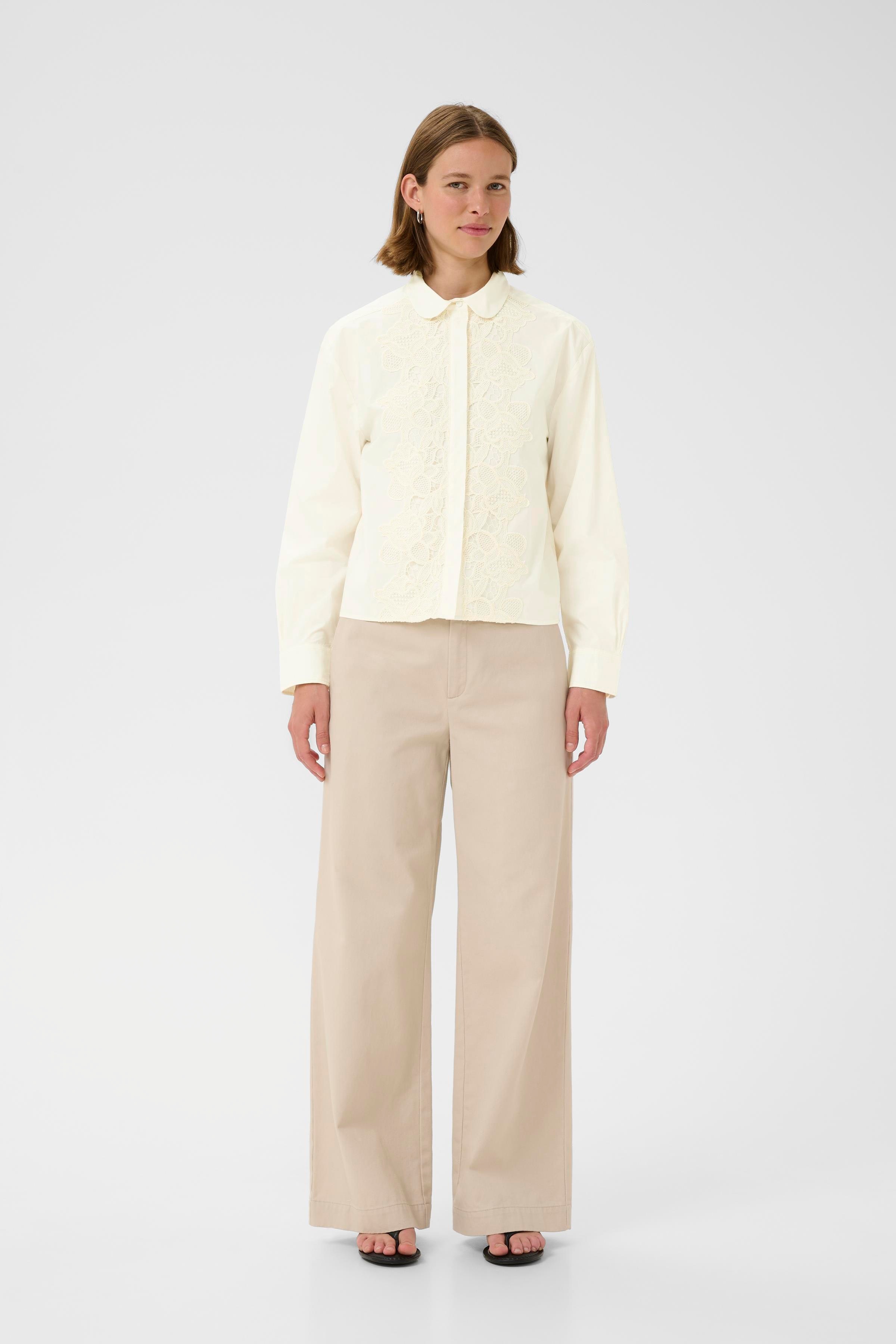 AimeeIW Cropped Skjorte LOOKBOOK FRONT 30110877-110701
