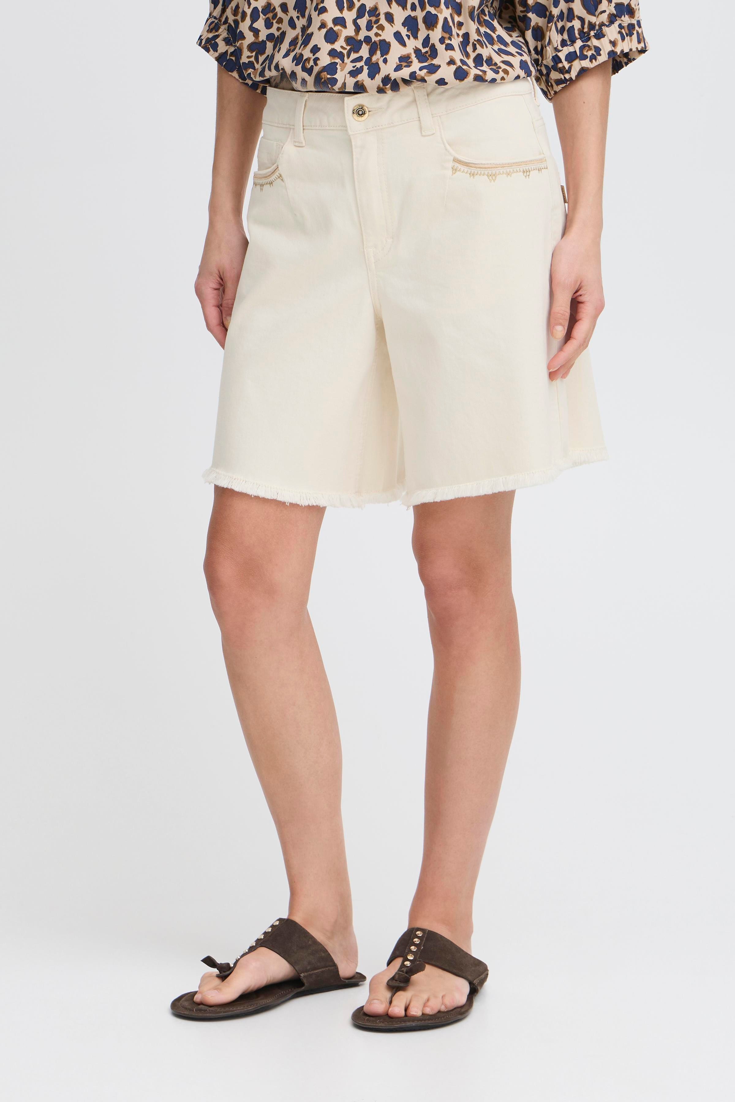 PZANNIE HW Shorts LOOKBOOK FRONT 50208902-204451