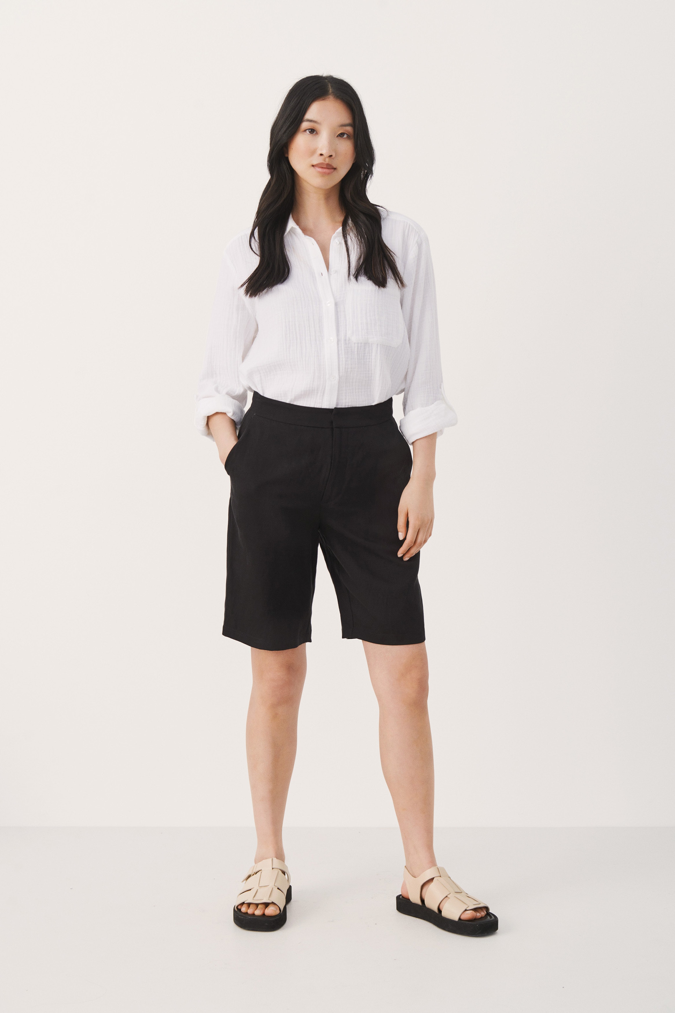 PinjaPW Shorts LOOKBOOK FRONT 30306817-194008