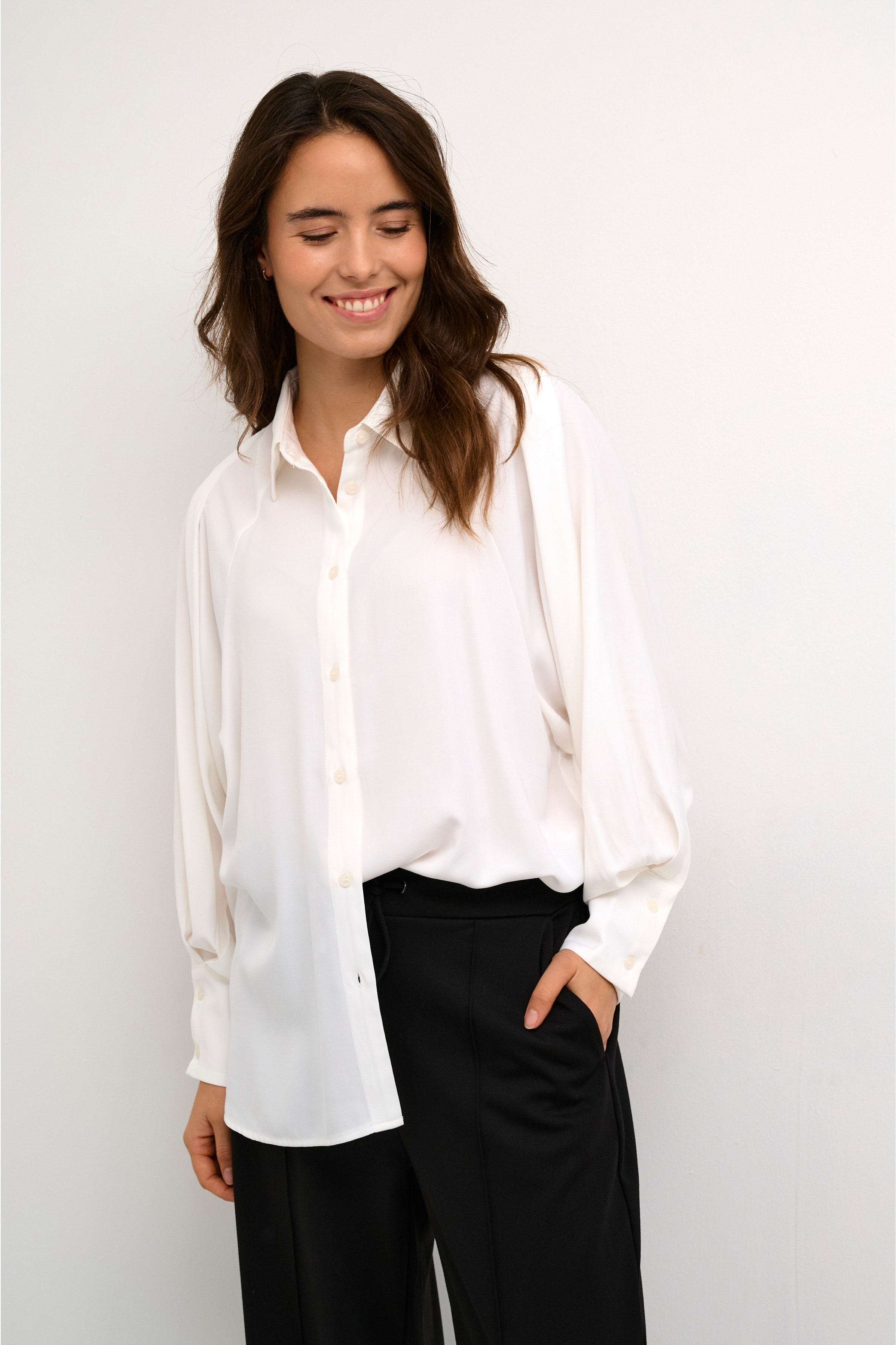 KAlea Shirt LOOKBOOK FRONT 10508534-110602