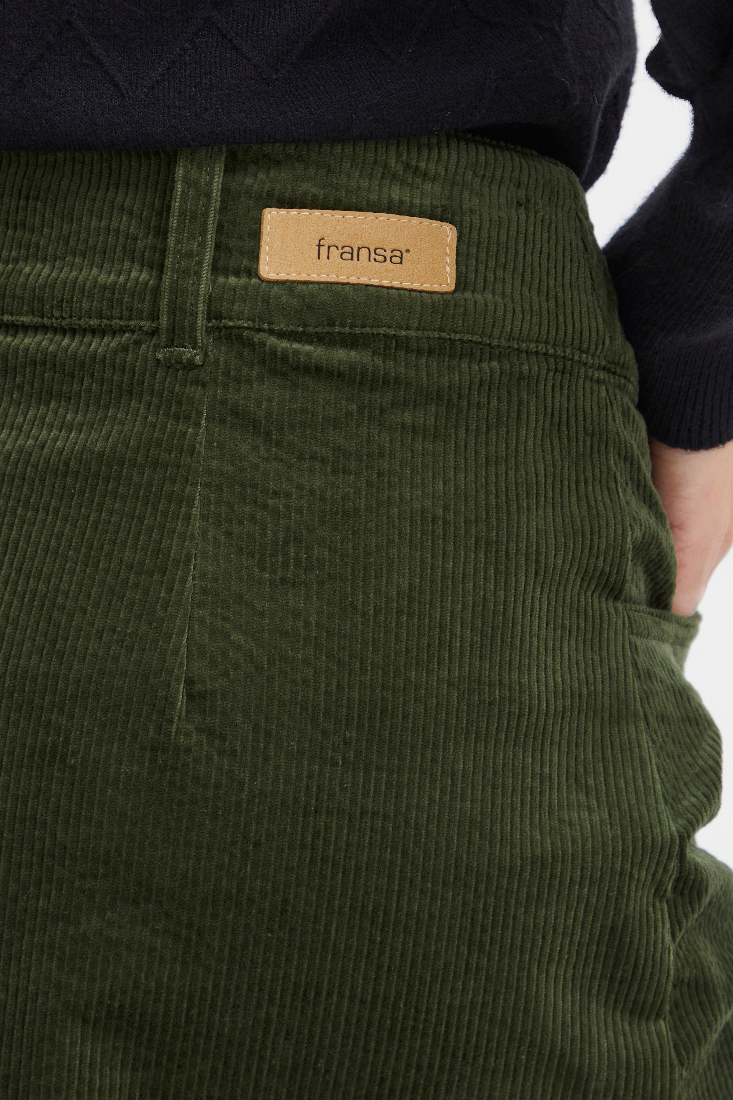 FRMITA Kjol LOOKBOOK DETAIL 20612689-190419