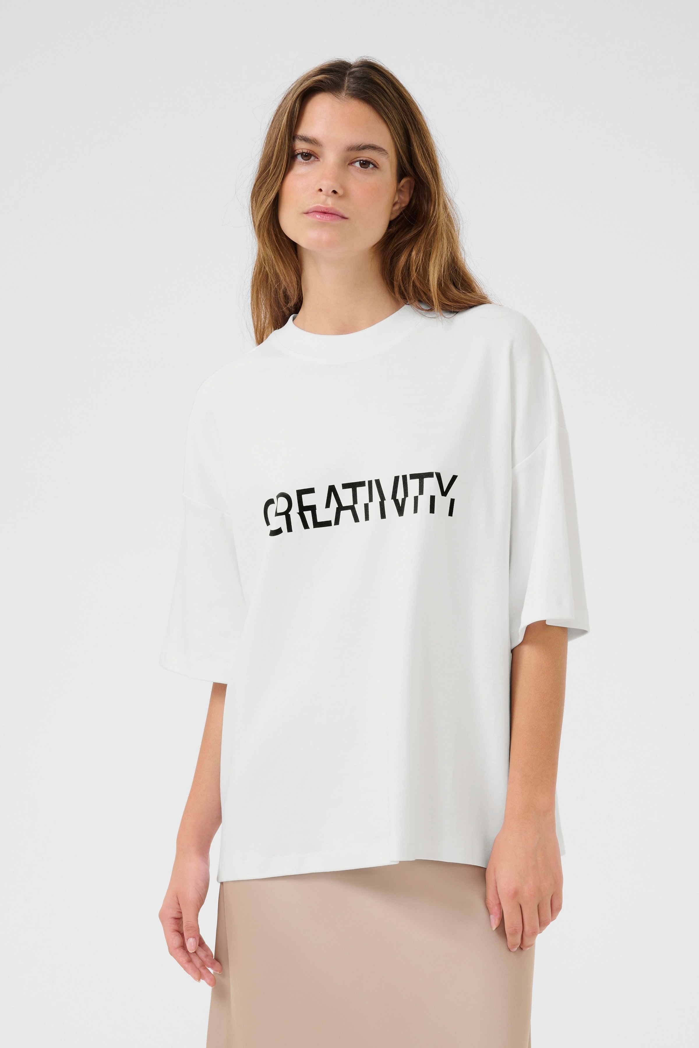 KBUnity T-shirt LOOKBOOK FRONT 10105460-110601