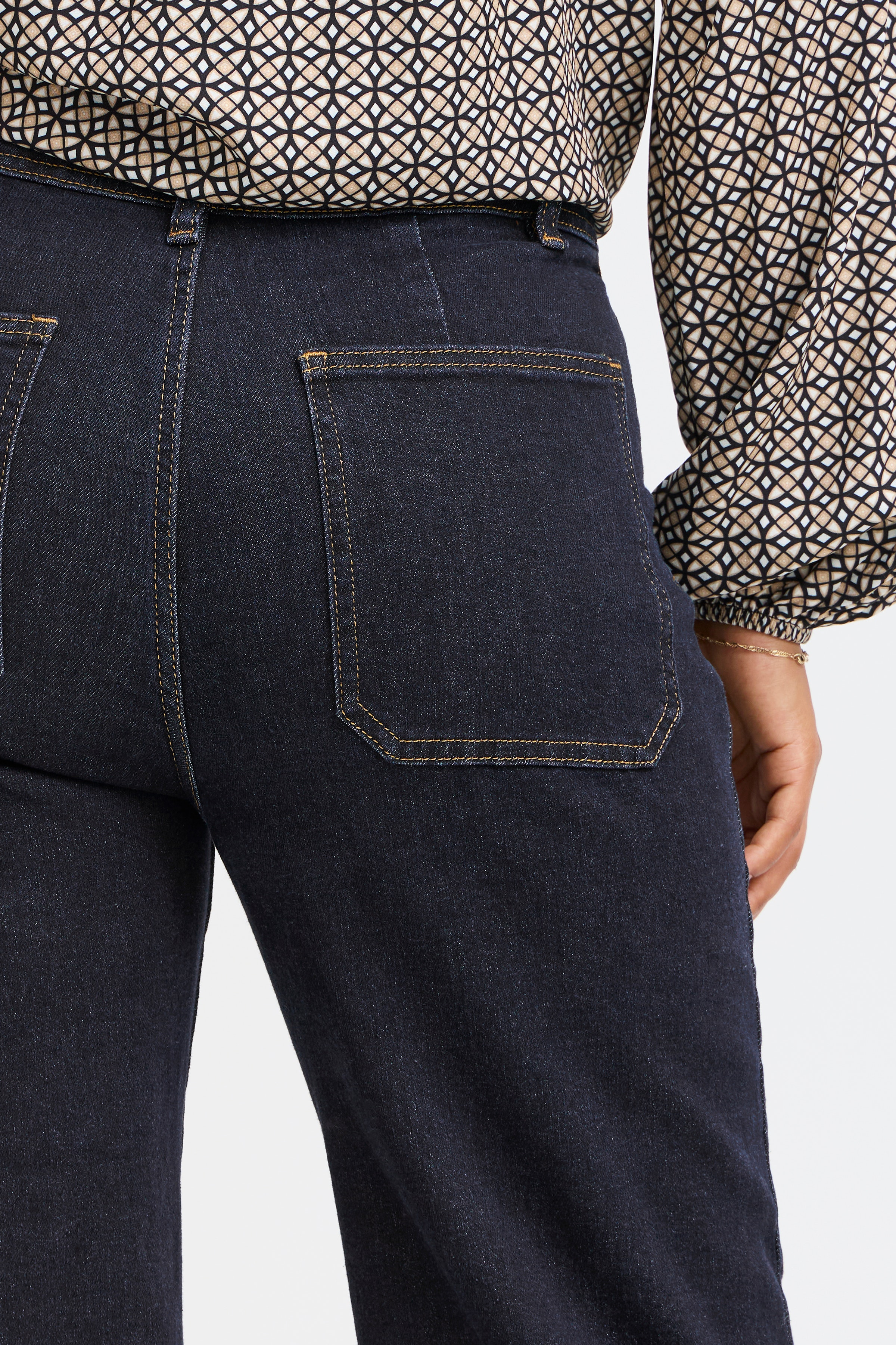SBIBELIN Trousers LOOKBOOK DETAIL 22100748-194118