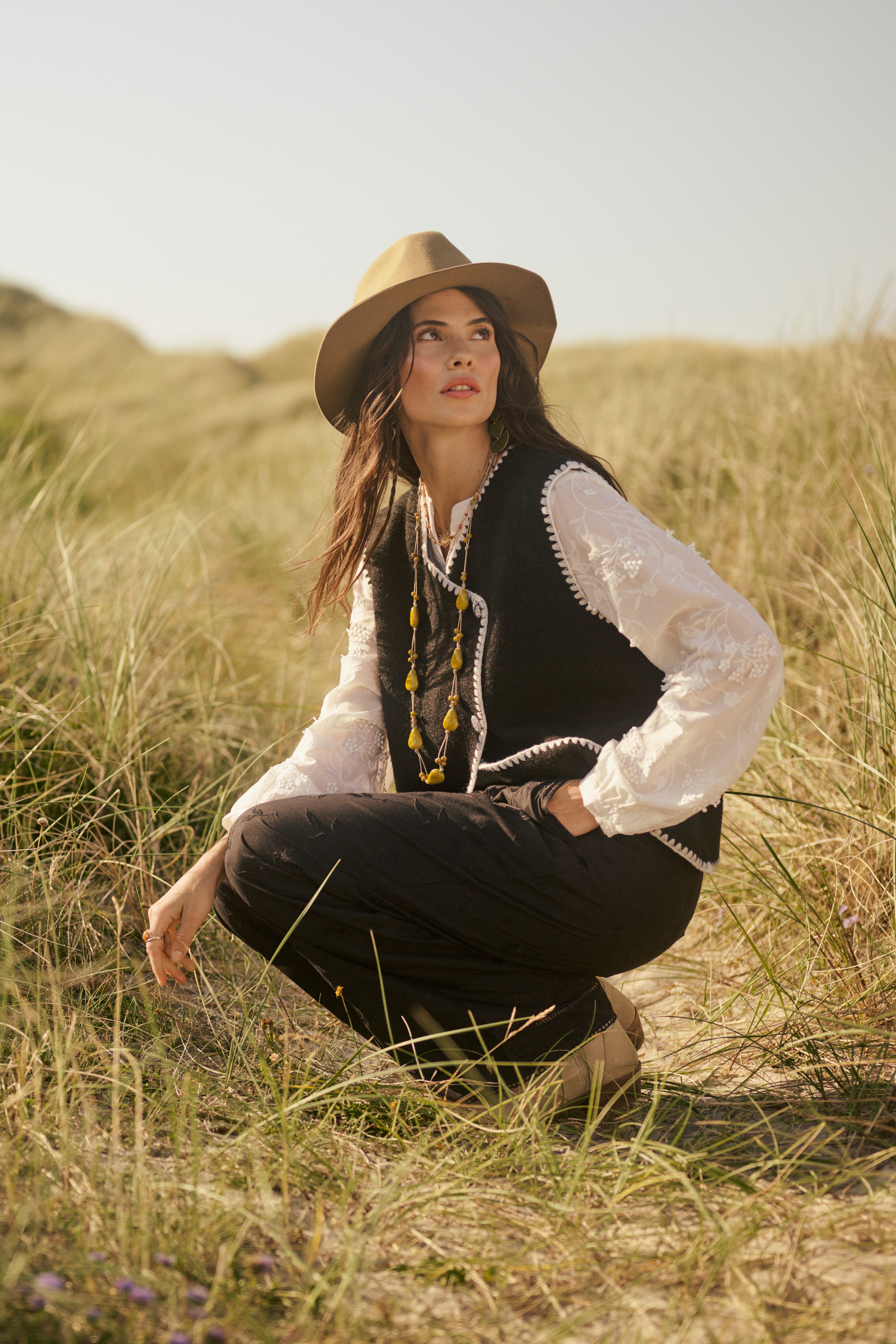 CRHilda Shirt LOCATION NONE 10614183-110602