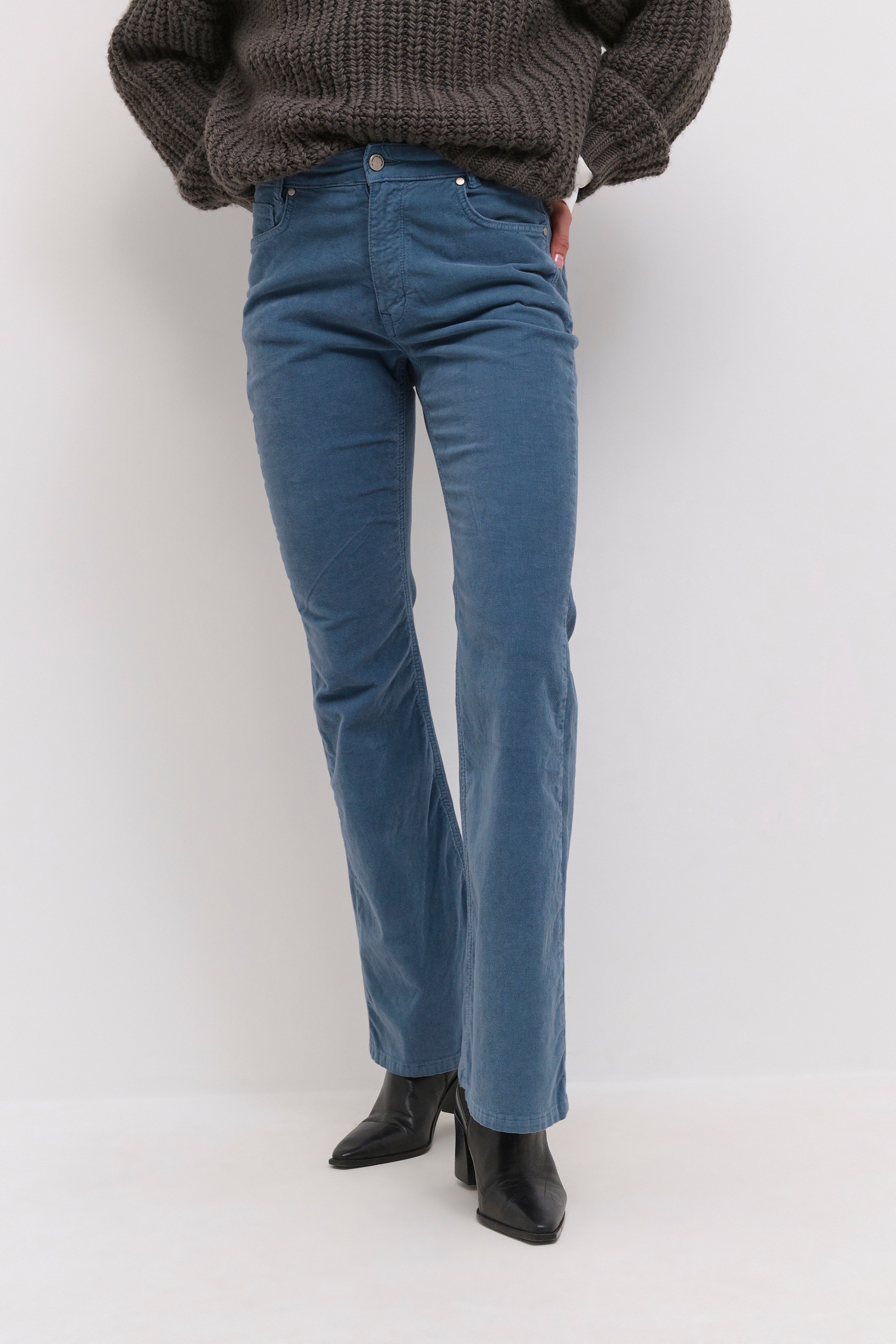 DekotaMW Jeans LOOKBOOK FRONT 10704026-184215