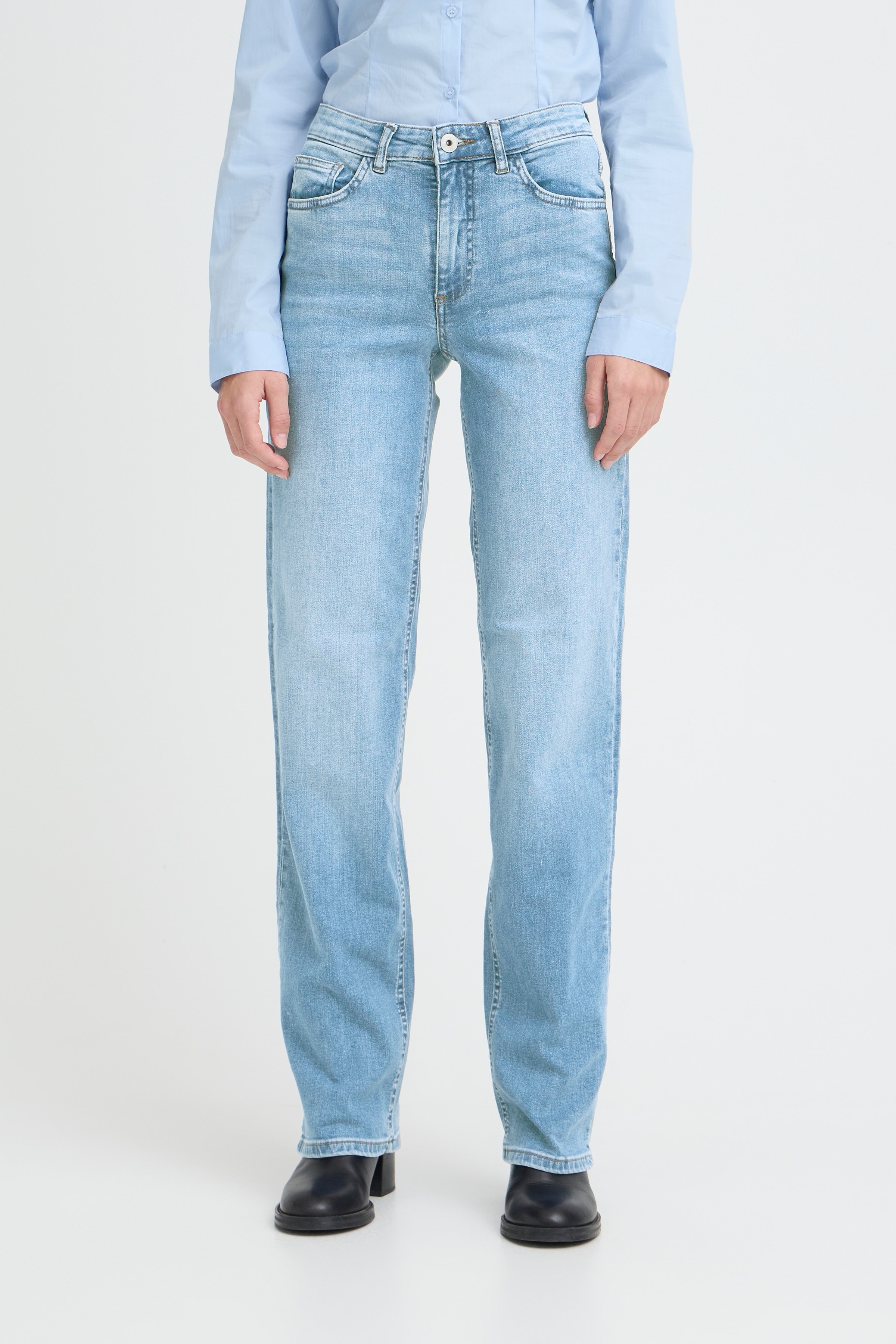 IHTWIGGY STRAIGHT Jeans LOOKBOOK FRONT 20119128-19044