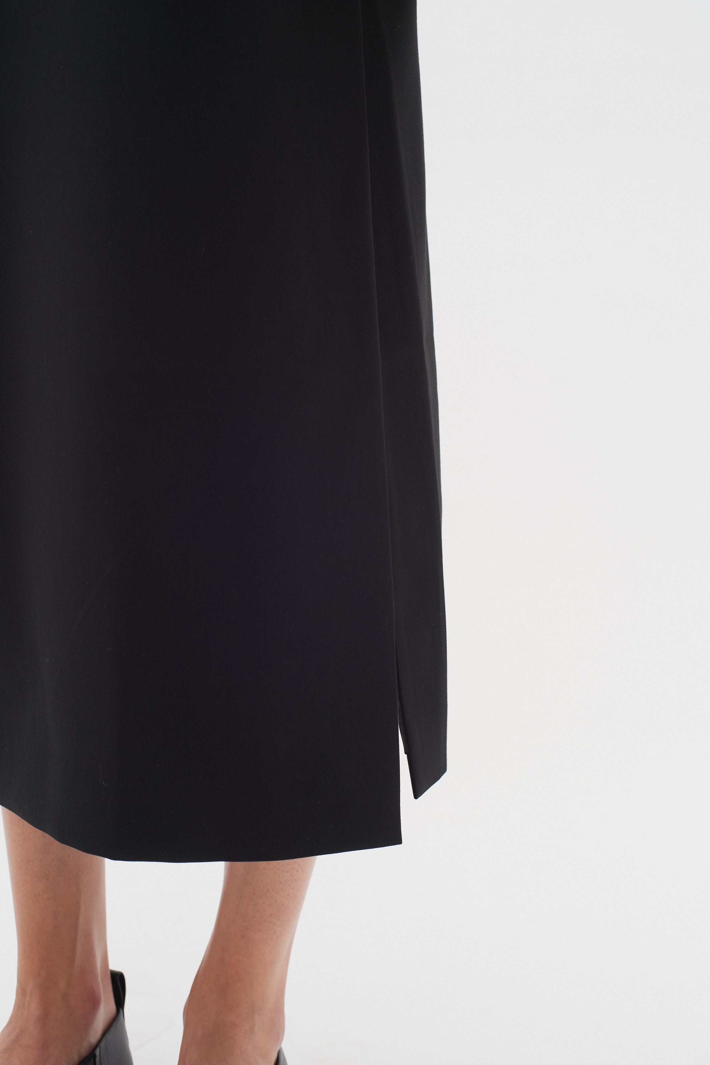 ZomaIW V-Kleid LOOKBOOK DETAIL 30109216-194008