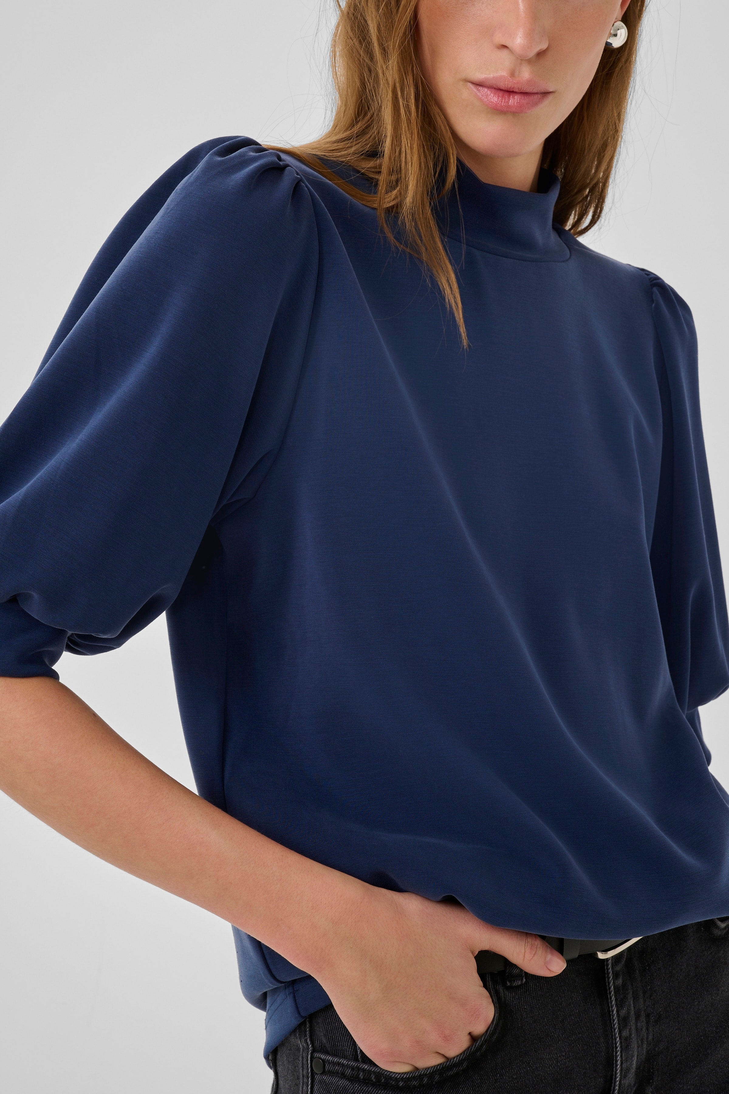 21 THE PUFF BLOUSE LOOKBOOK DETAIL 10703704-194010