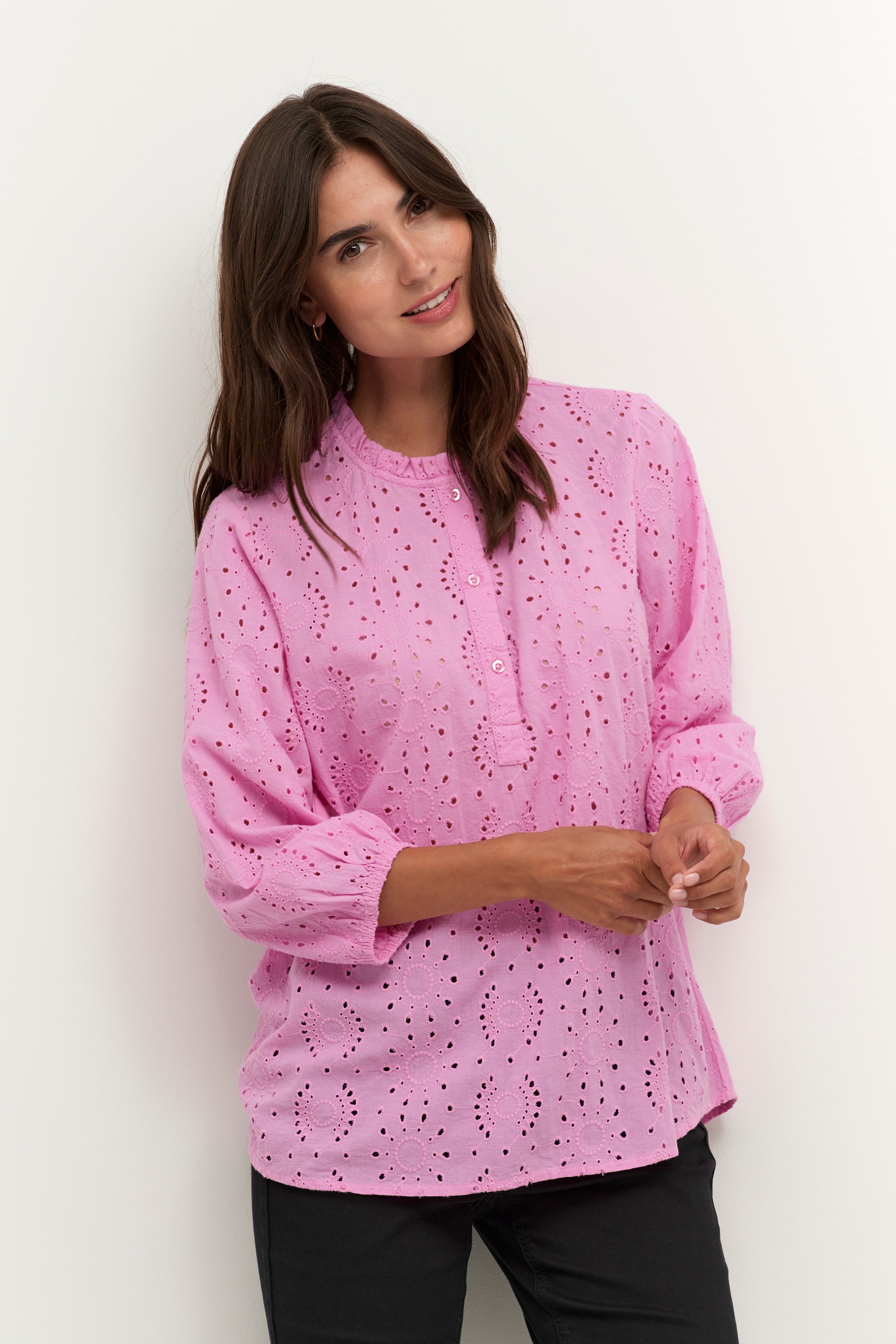 CUcindie Bluse LOOKBOOK FRONT 50109346-152718