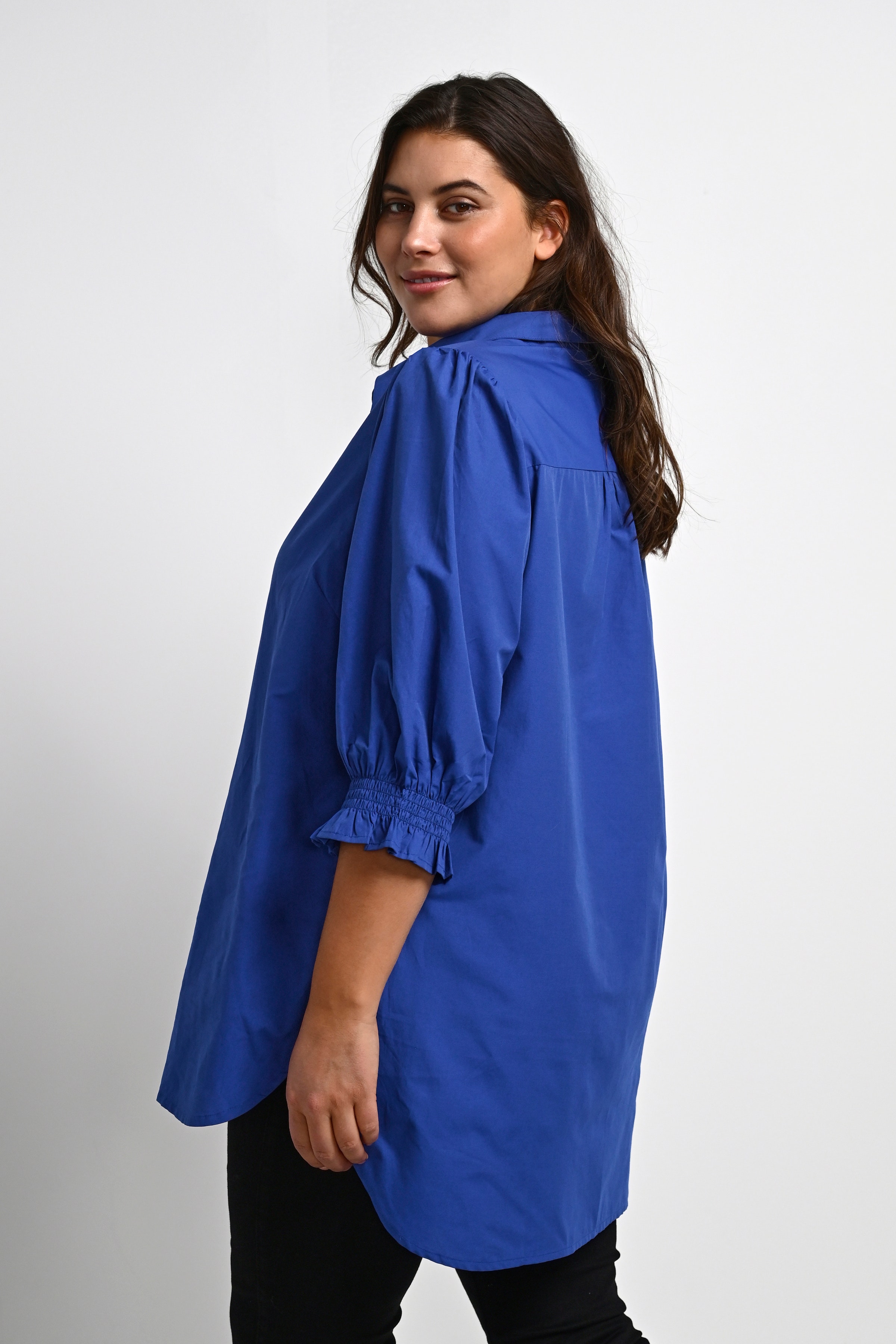 KCkiren Short sleeved shirt LOOKBOOK BACK 10581046-193952