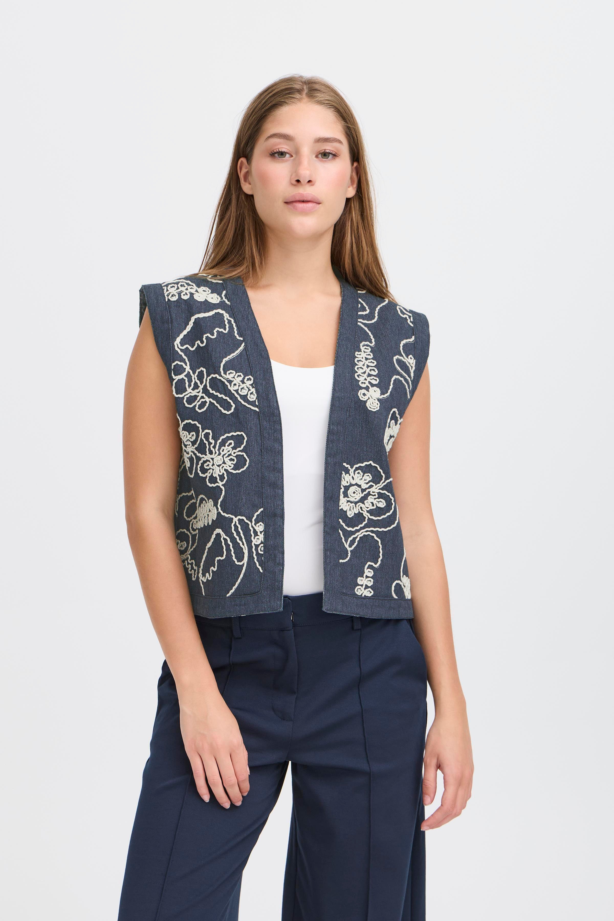 IHPAULIA Vest LOOKBOOK FRONT 20124462-900001130