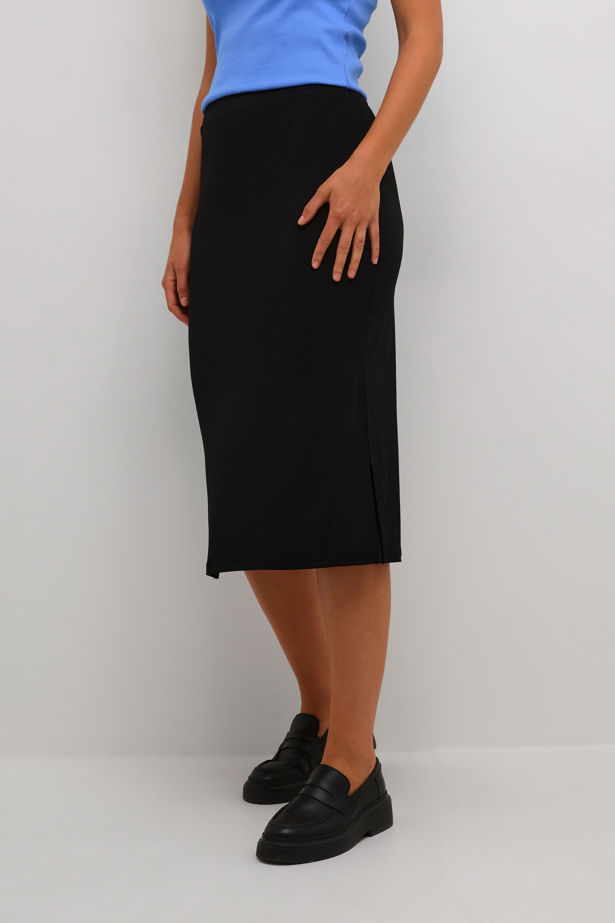 KAmalli Skirt LOOKBOOK FRONT 10506346-100121