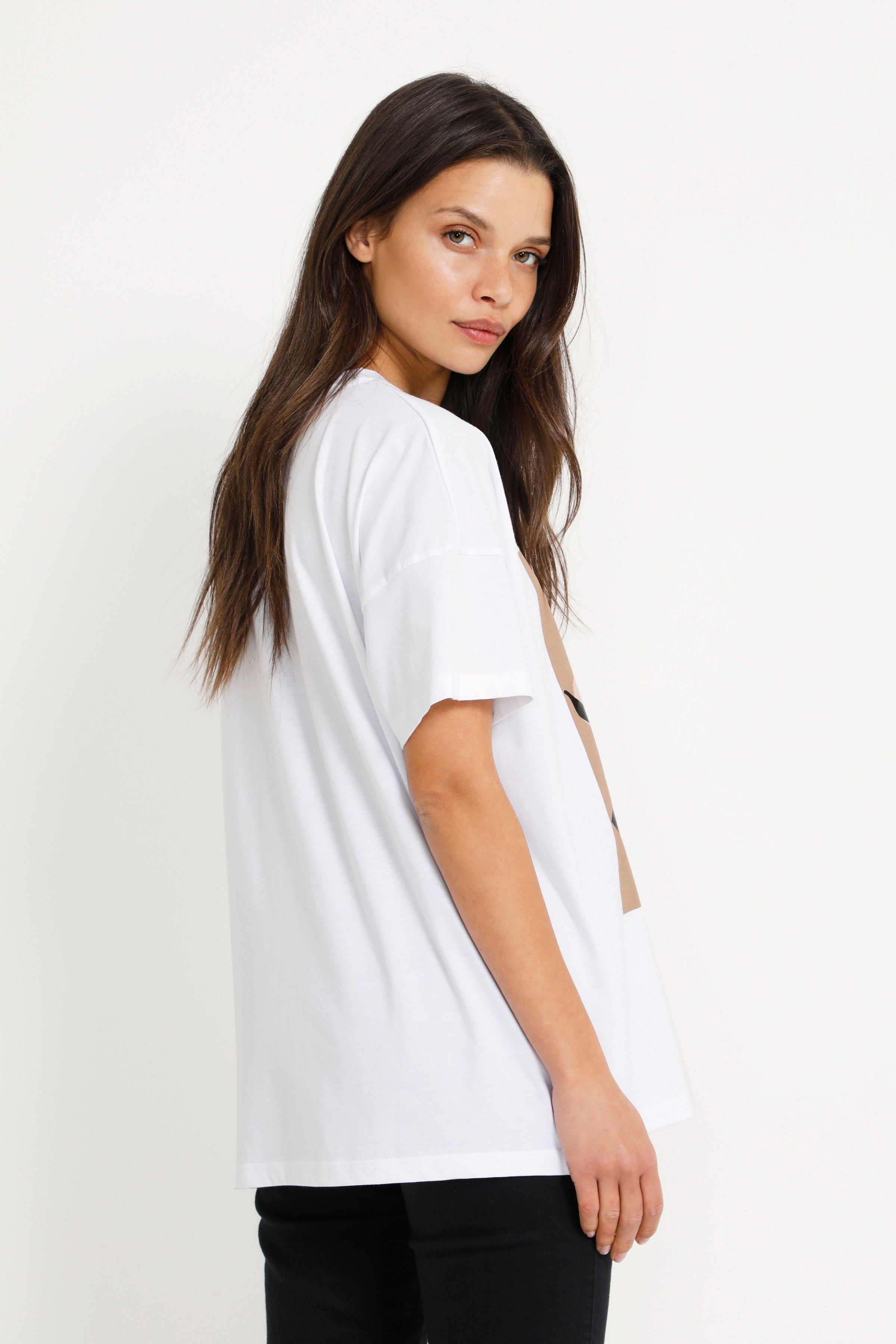 KAdora T-shirt LOOKBOOK BACK 10506588-110601